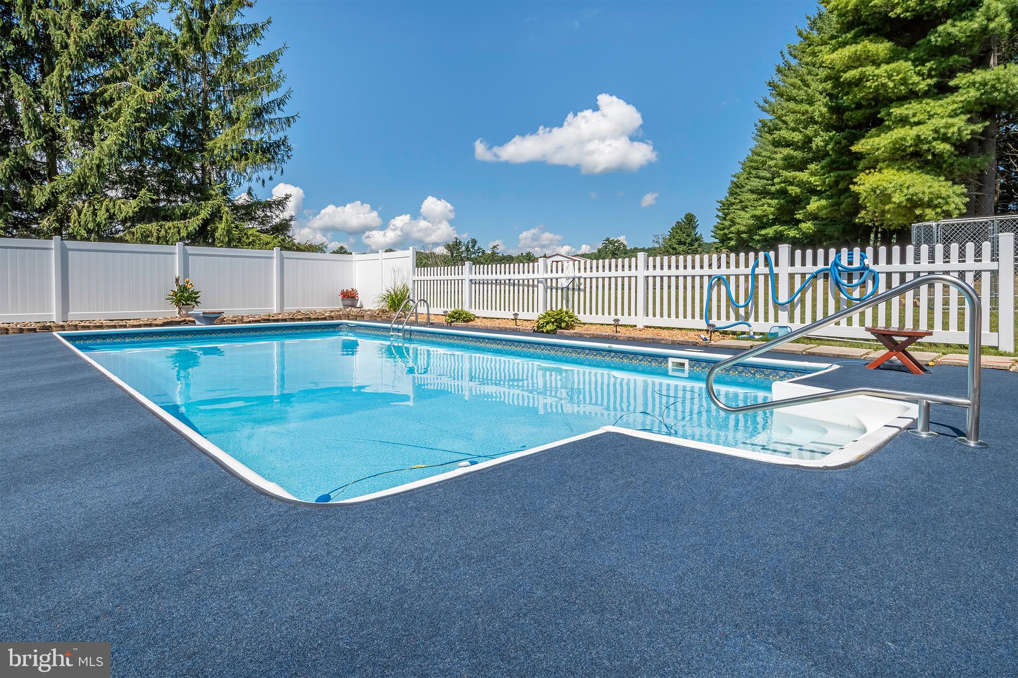 MAYBURY POLING - Residential