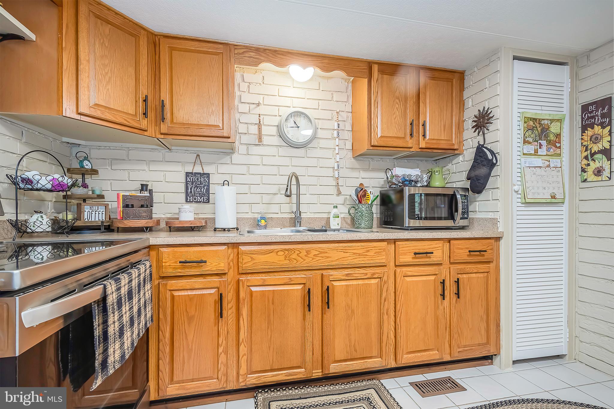 MAYBURY POLING - Residential