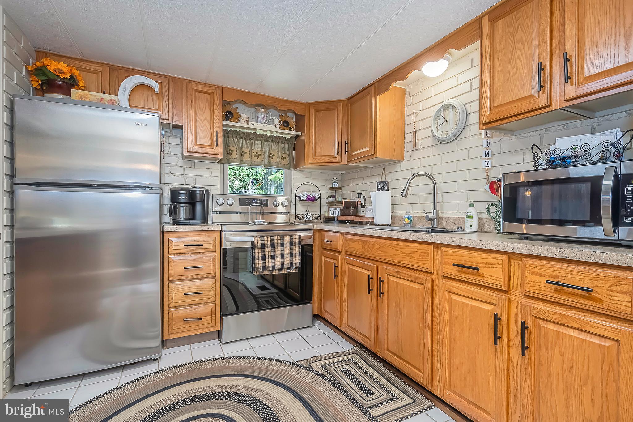 MAYBURY POLING - Residential