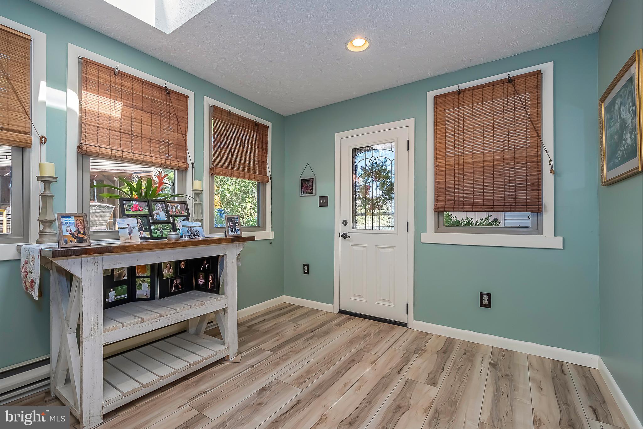 MAYBURY POLING - Residential