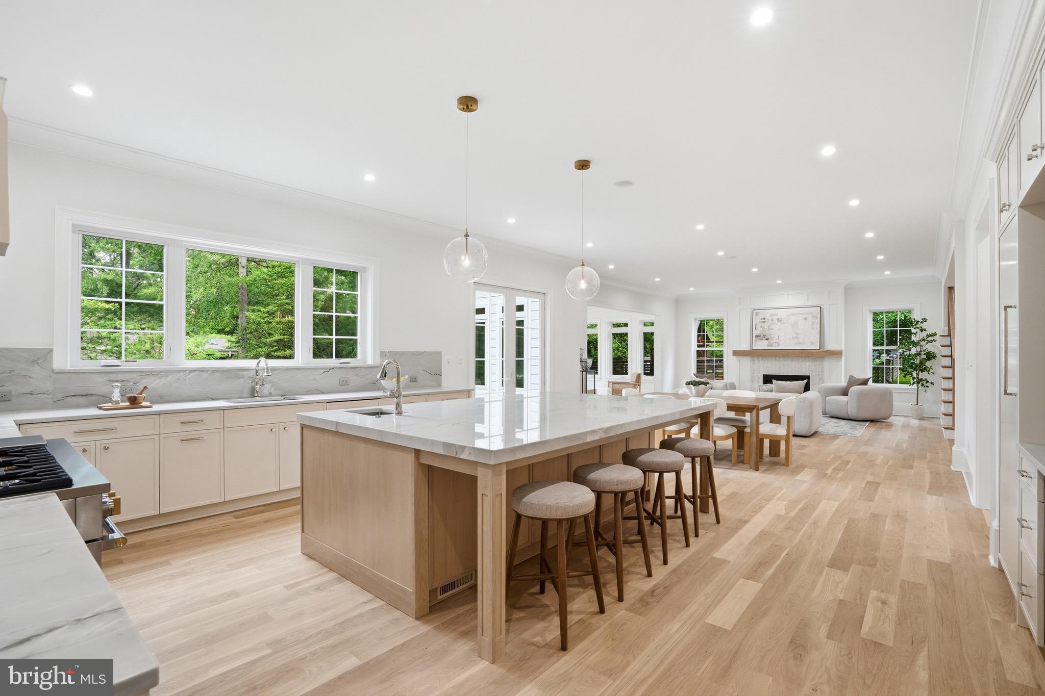 WELLINGTON - Residential