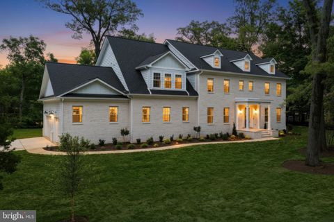 Photo of 1142 Cameron Road, ALEXANDRIA, VA 22308 (MLS # VAFX2300520)