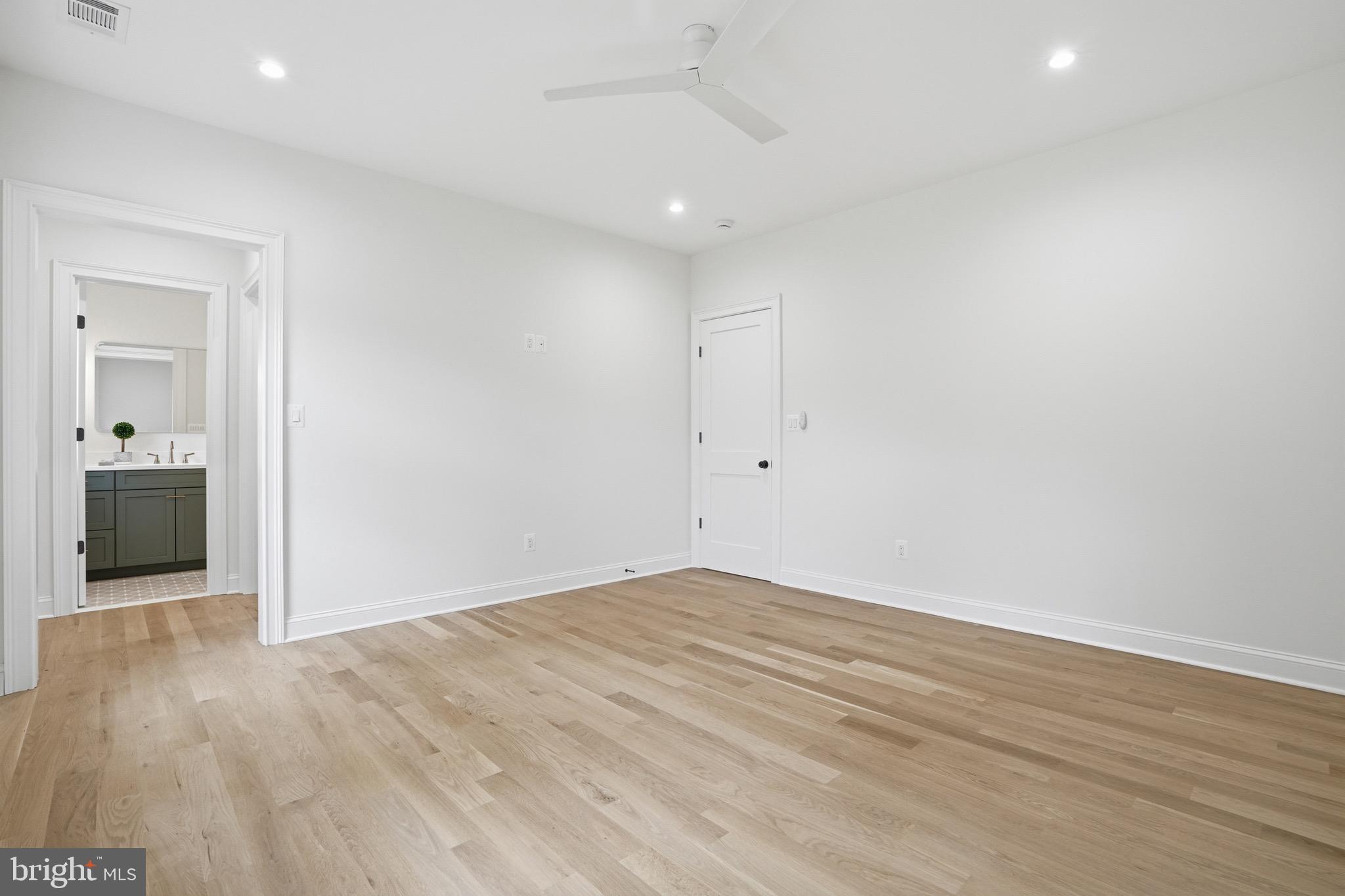 WELLINGTON - Residential
