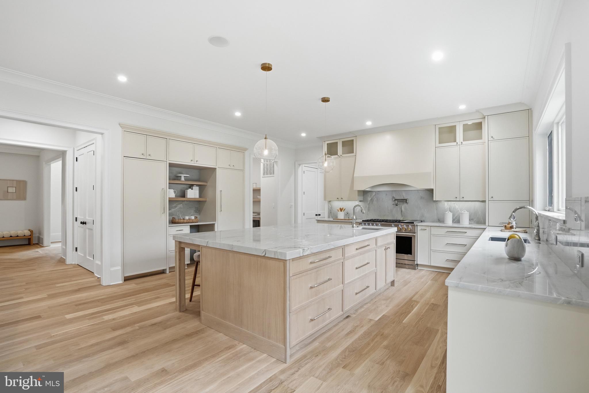 WELLINGTON - Residential