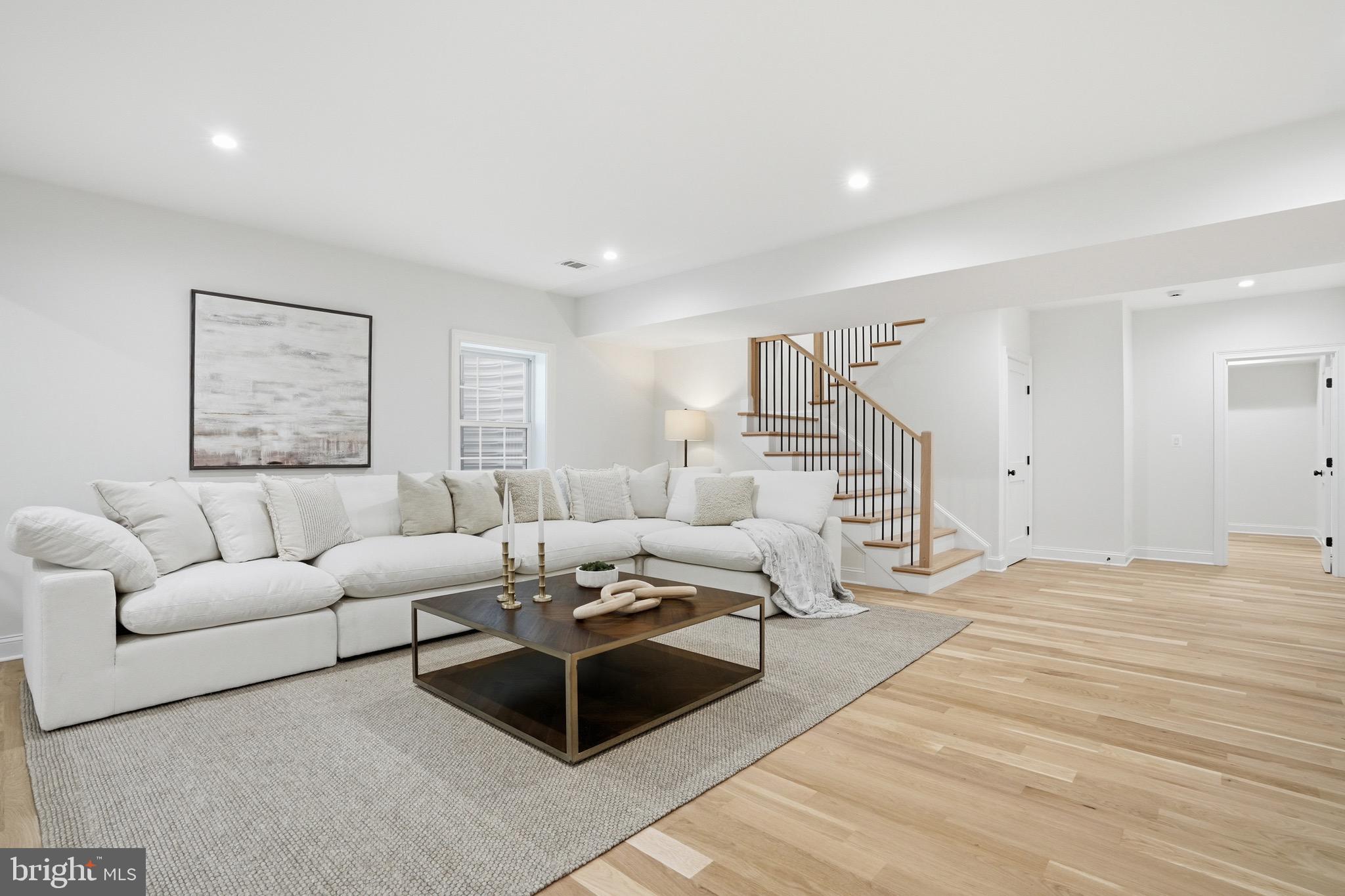 WELLINGTON - Residential