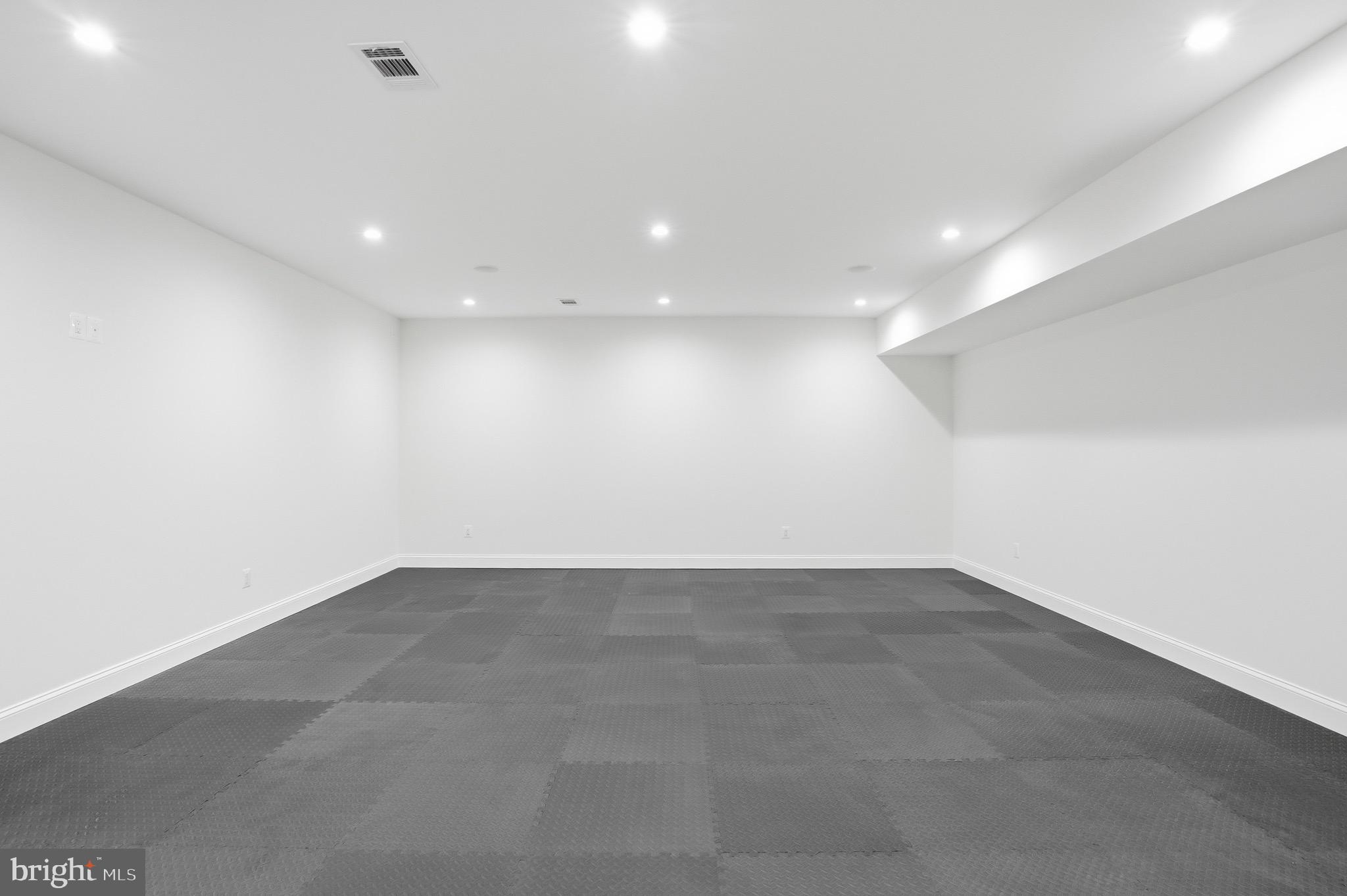 WELLINGTON - Residential