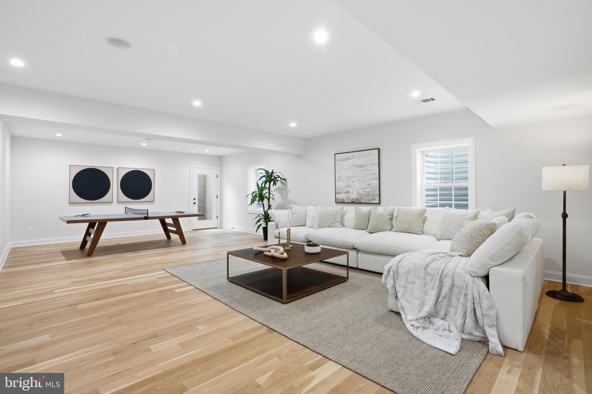 WELLINGTON - Residential