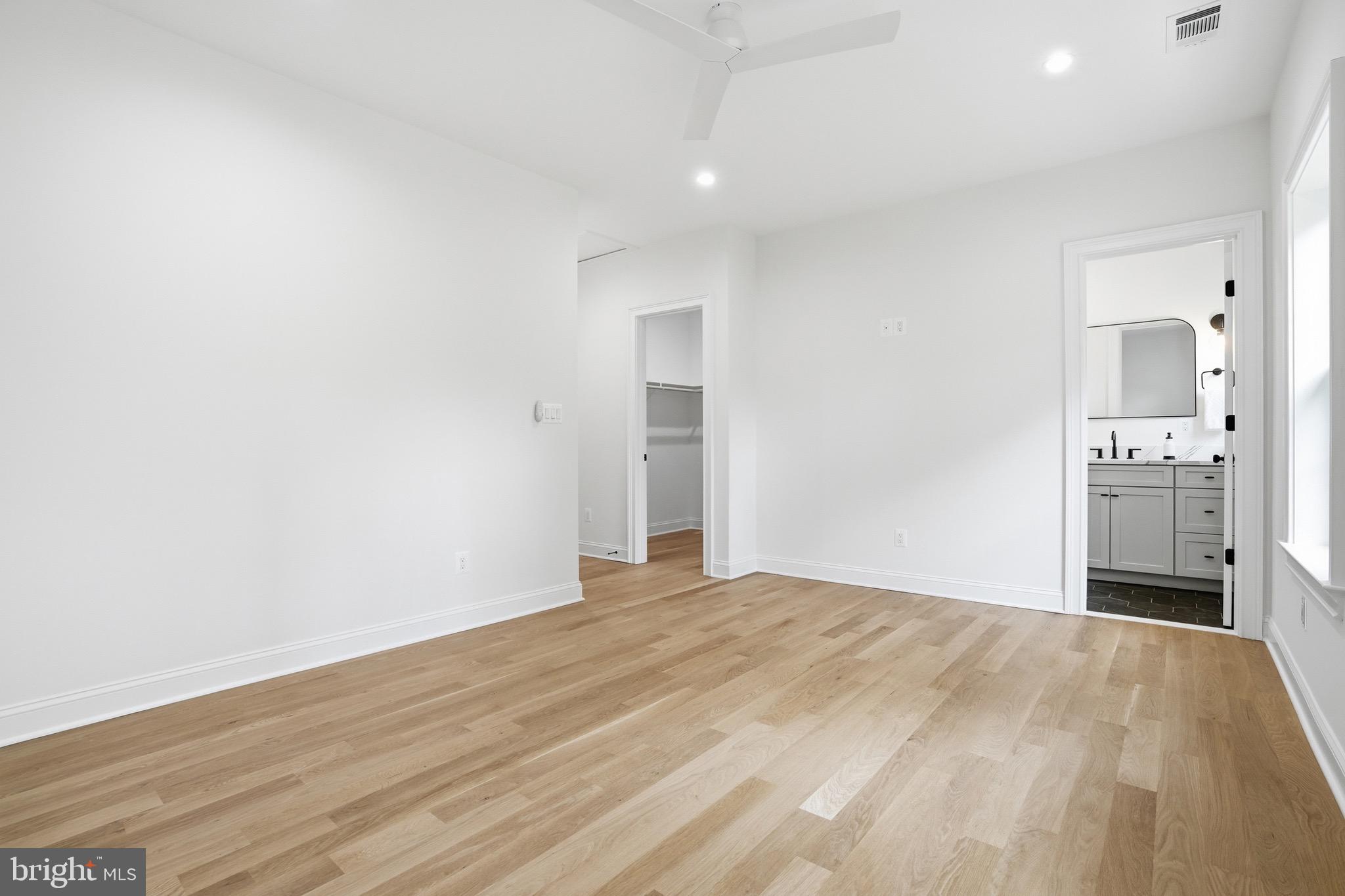 WELLINGTON - Residential