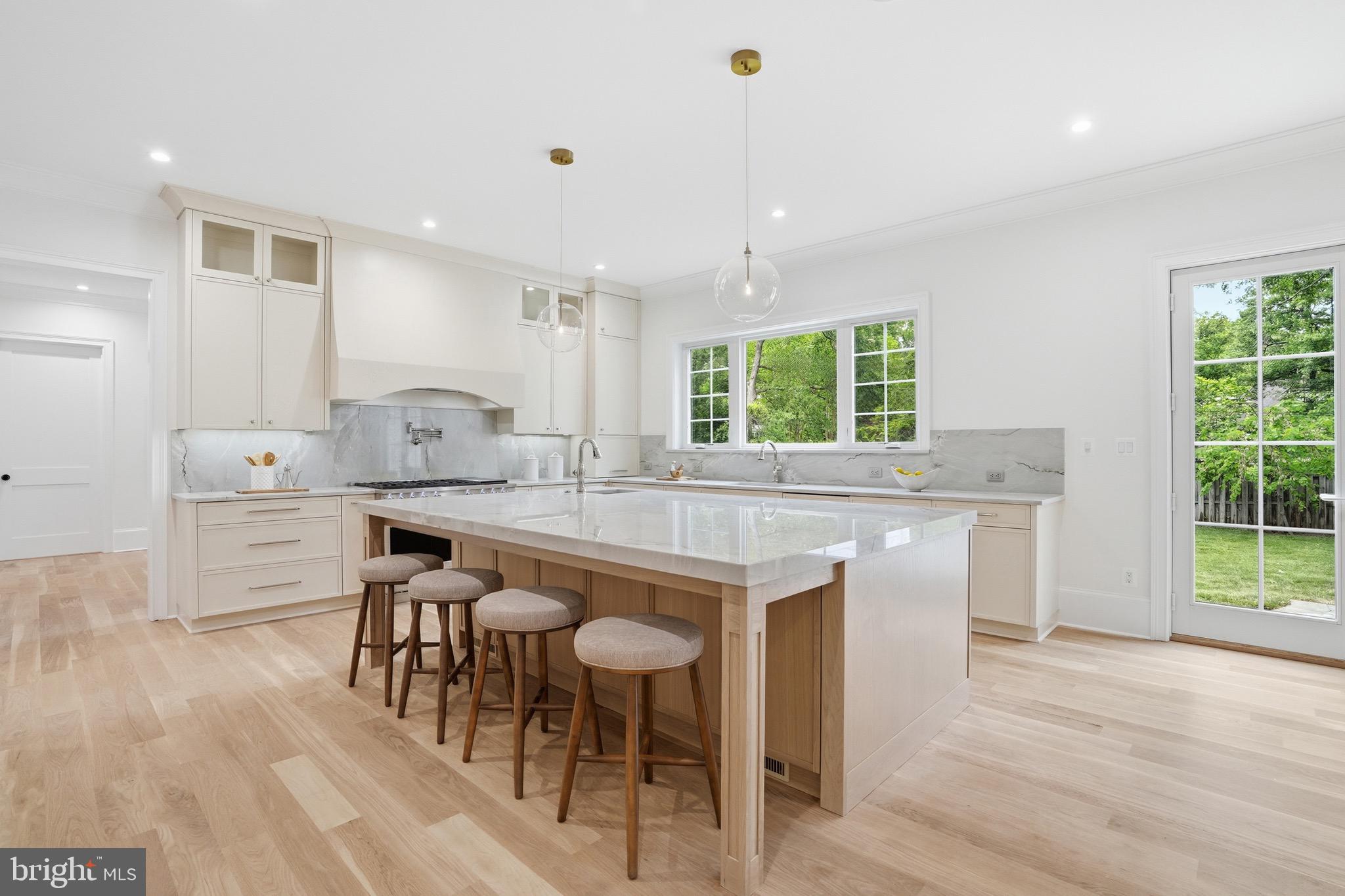 WELLINGTON - Residential