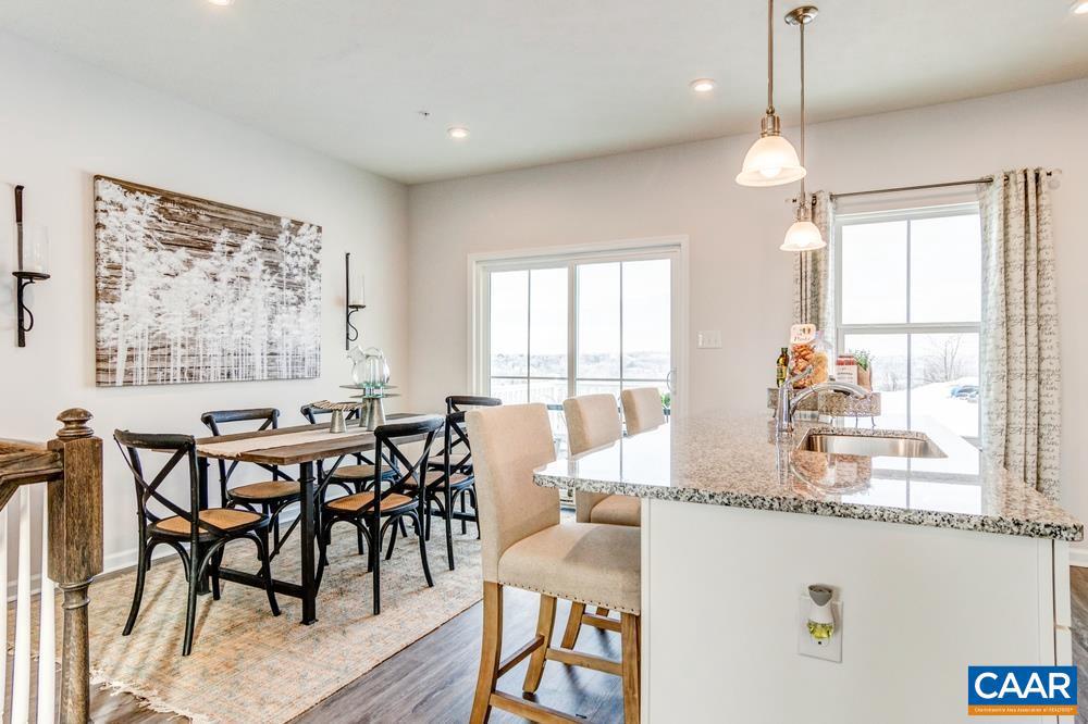 FOREST LAKES - Residential