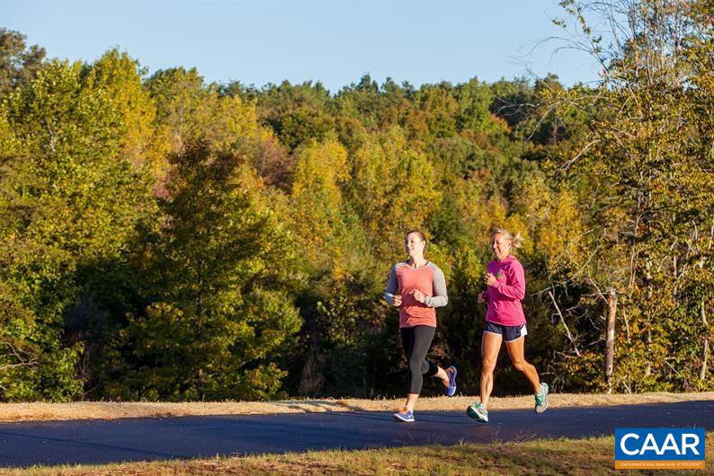 FOREST LAKES - Residential