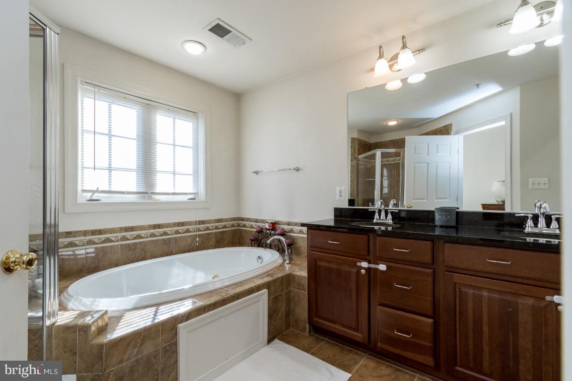 OAK CREEK CLUB GOLF COURSE - Residential