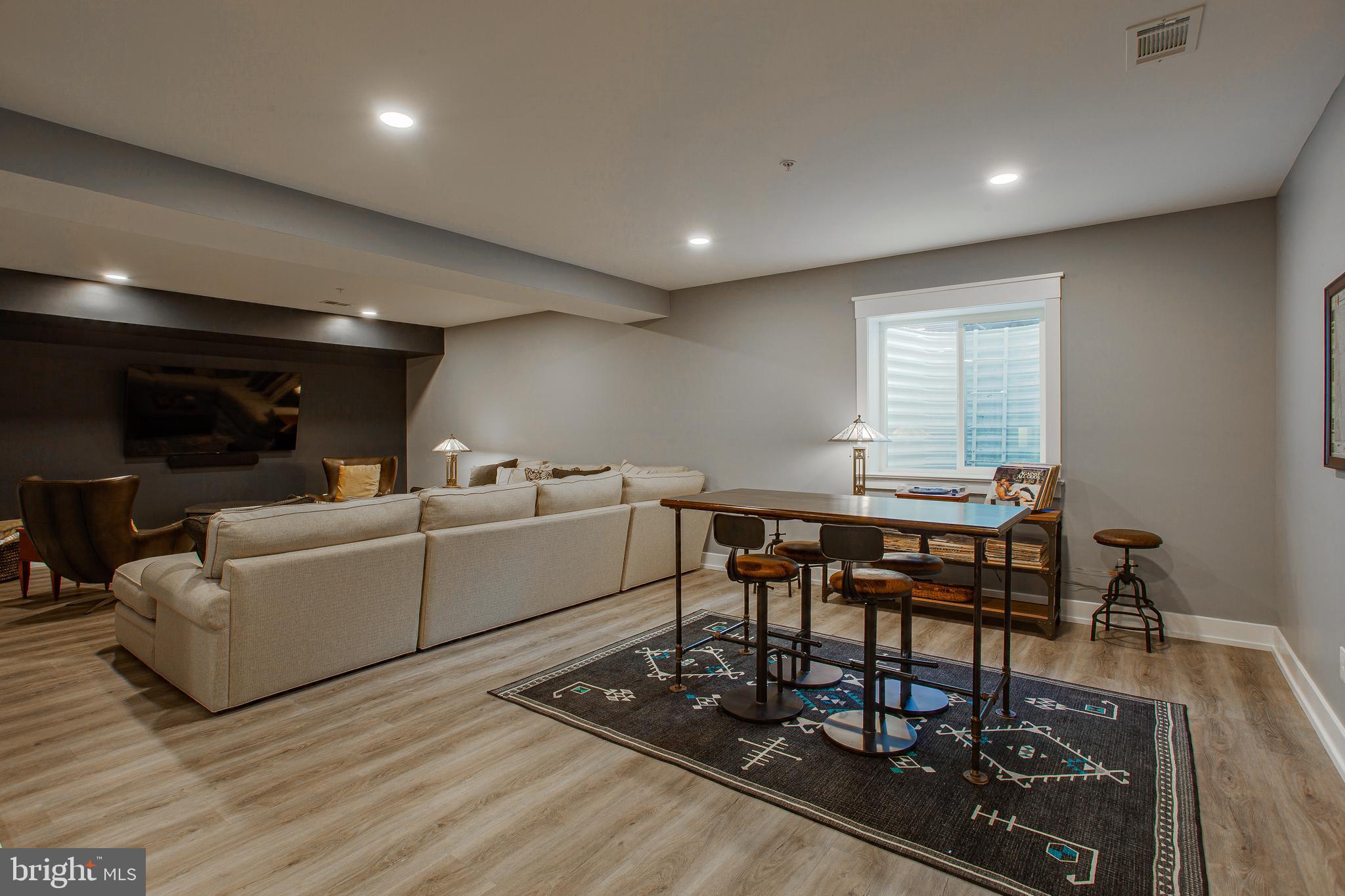 THE RES AT ROSE TREE - Residential