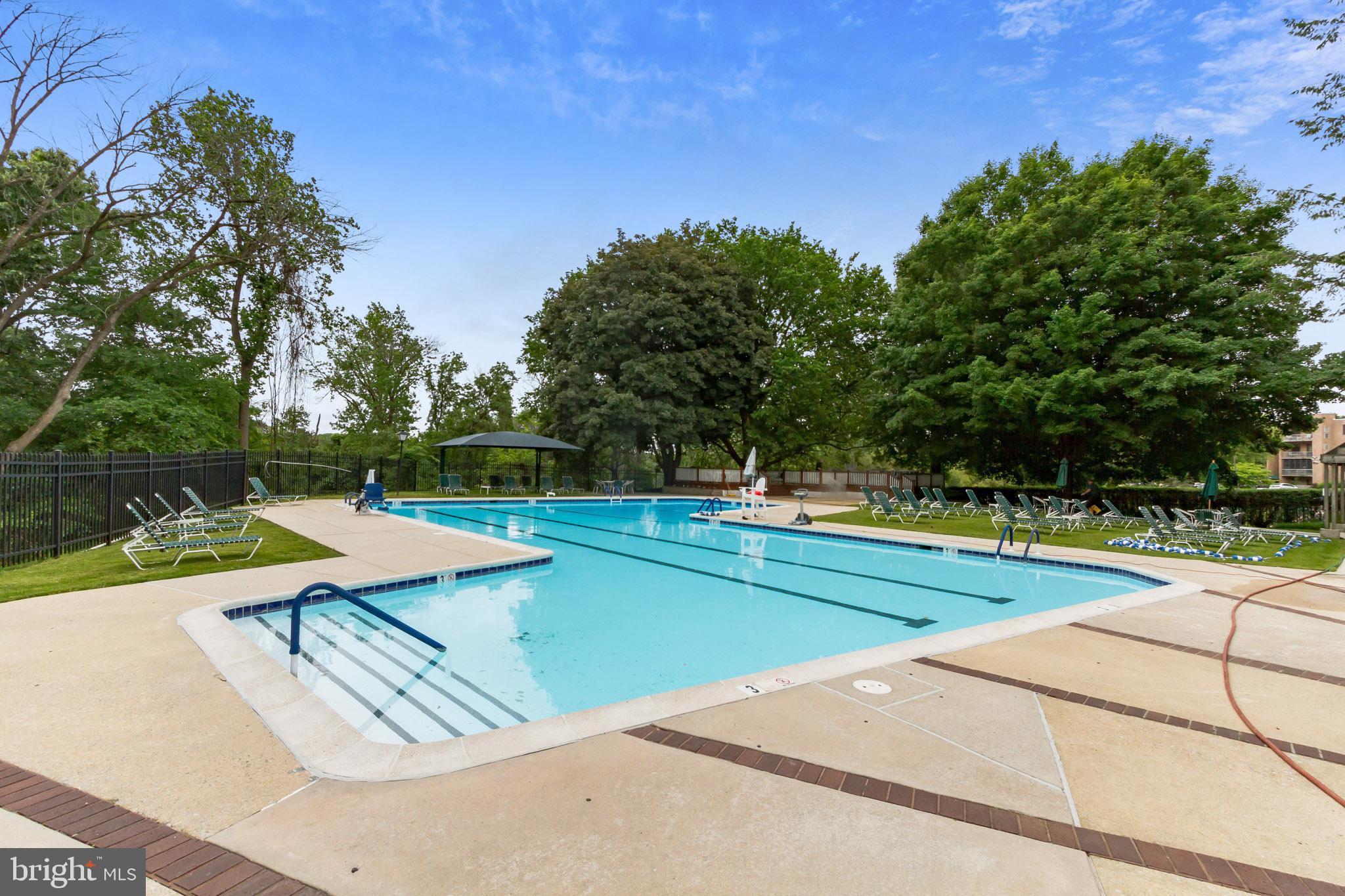 OAK HILL ESTATES - Residential Lease