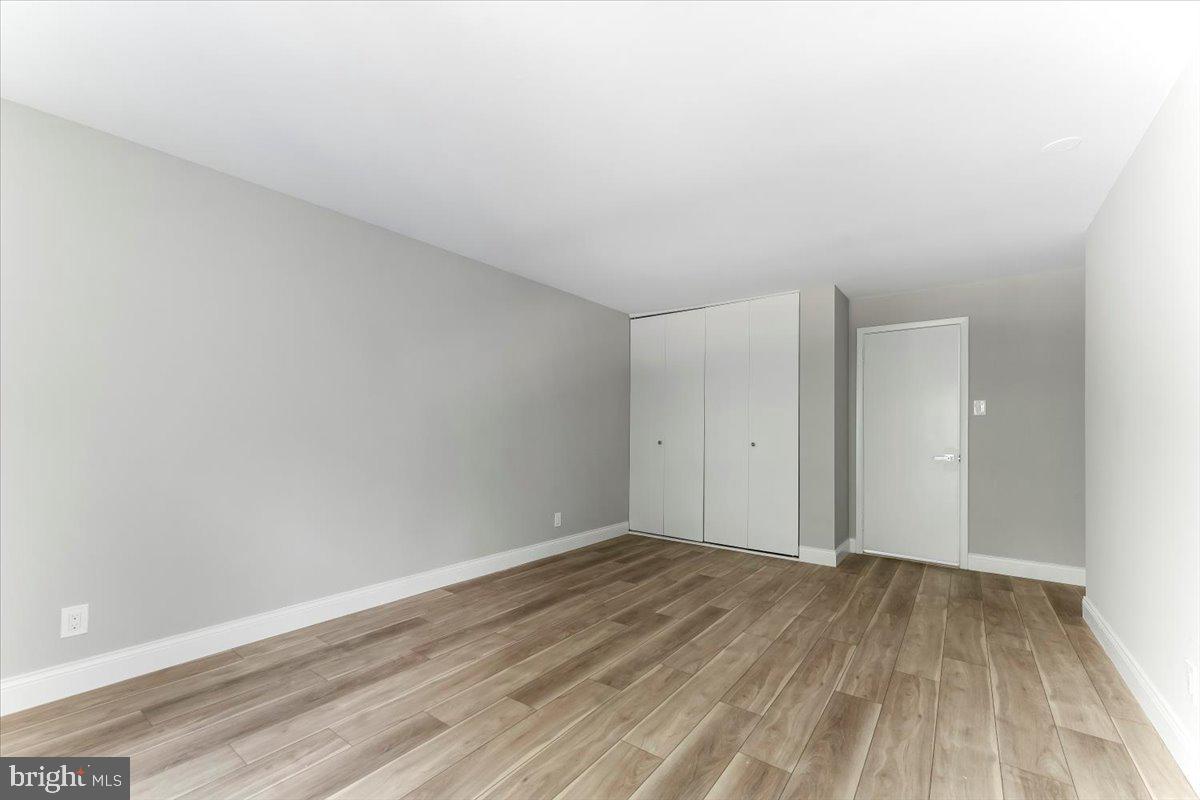 OAK HILL ESTATES - Residential Lease