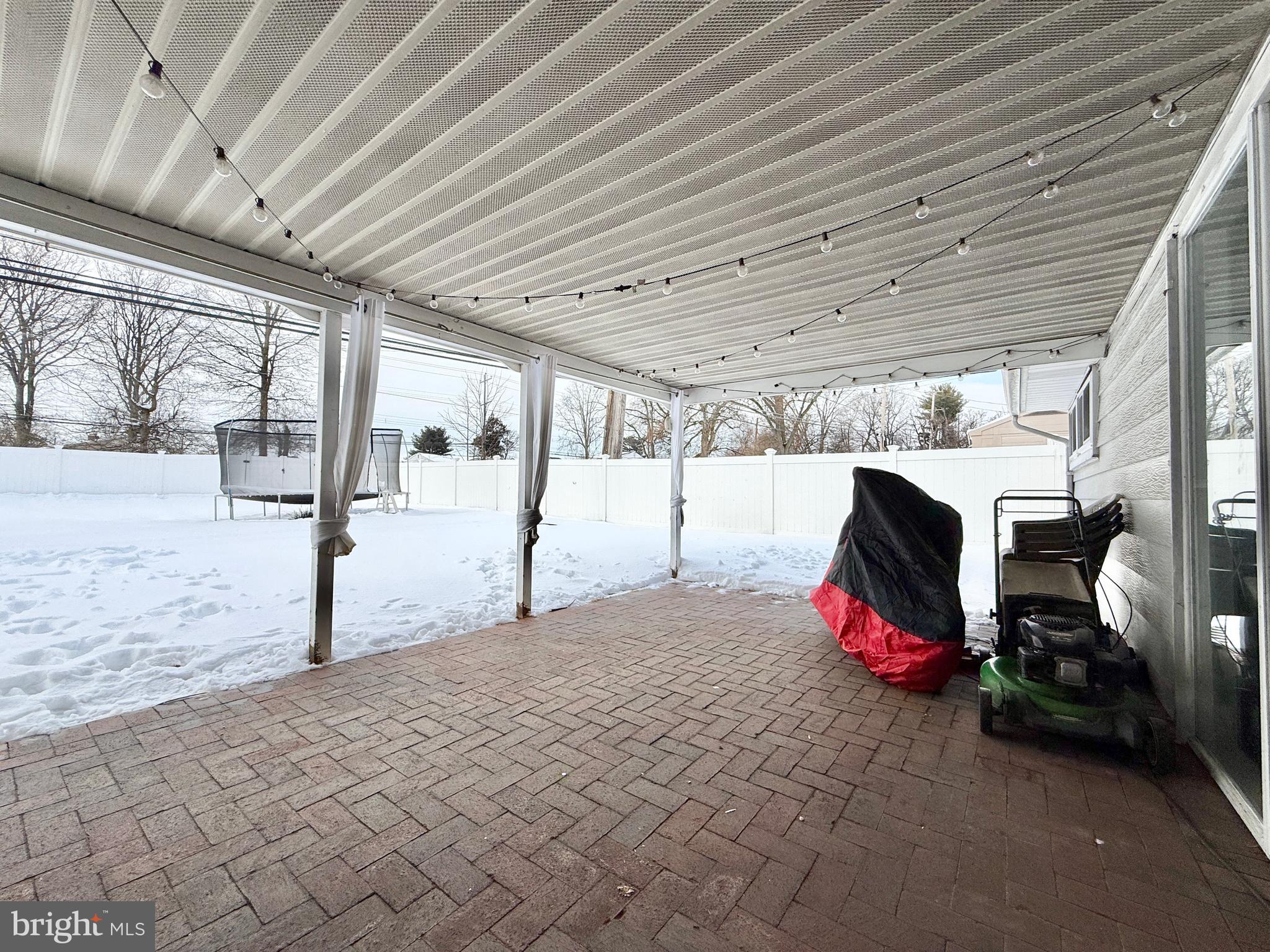 RED CEDAR HILL - Residential