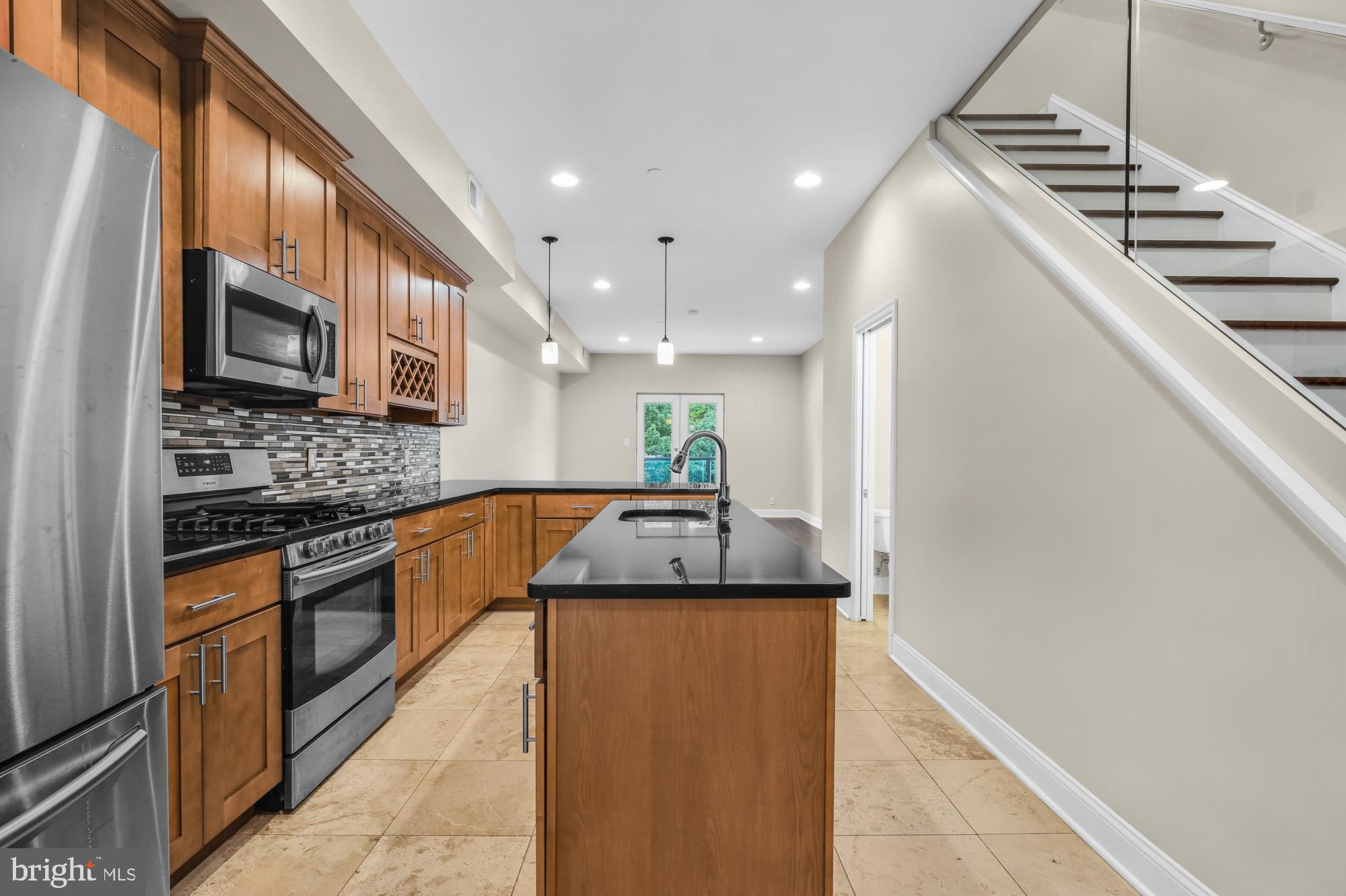 FISHTOWN - Residential Lease