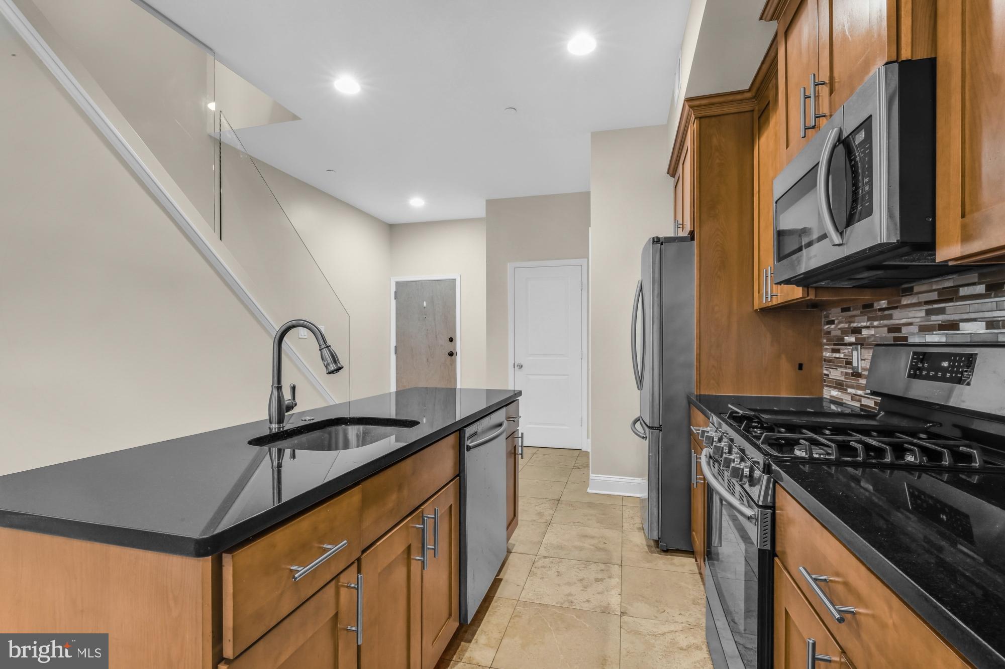 FISHTOWN - Residential Lease