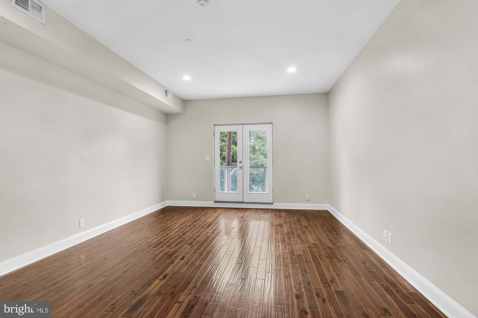 FISHTOWN - Residential Lease