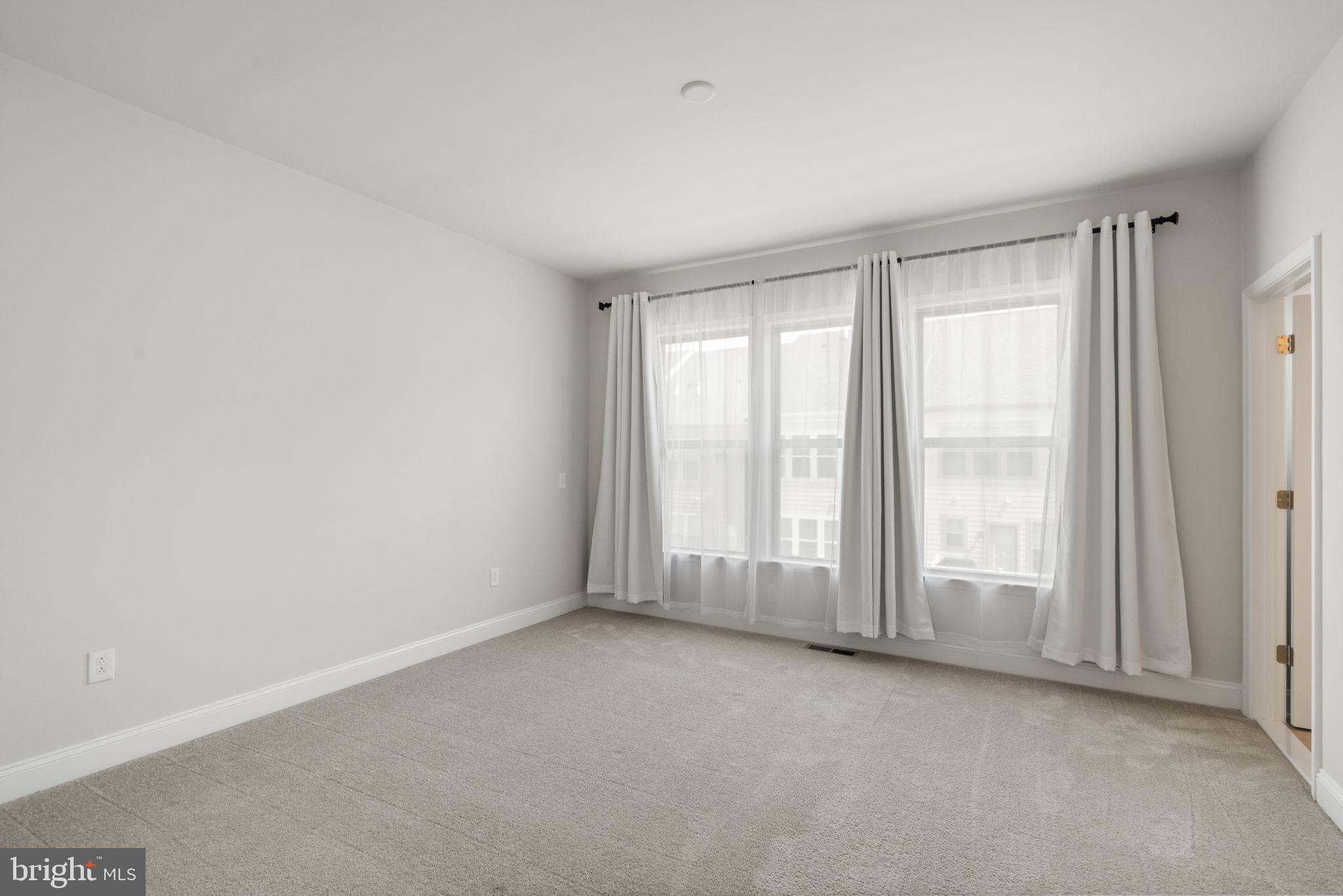 POTOMAC SHORES - Residential