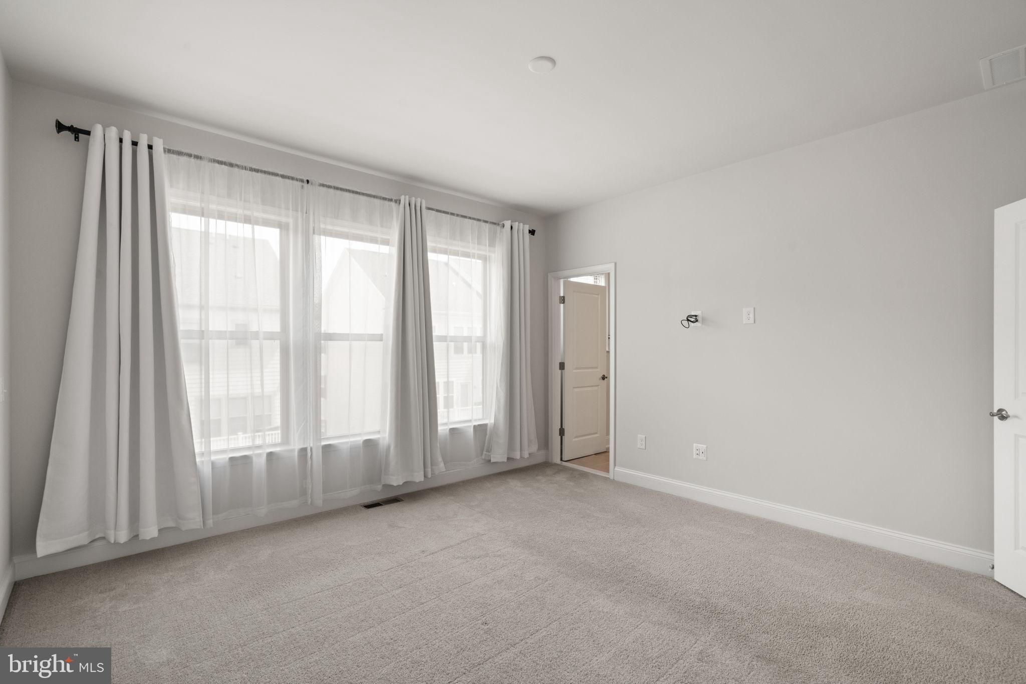 POTOMAC SHORES - Residential