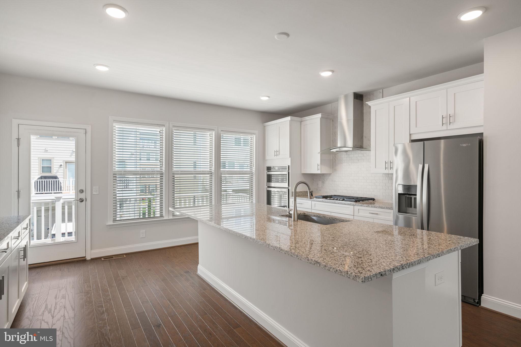 POTOMAC SHORES - Residential