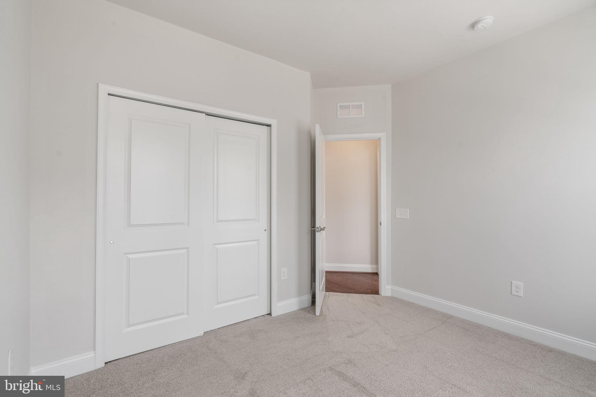 POTOMAC SHORES - Residential