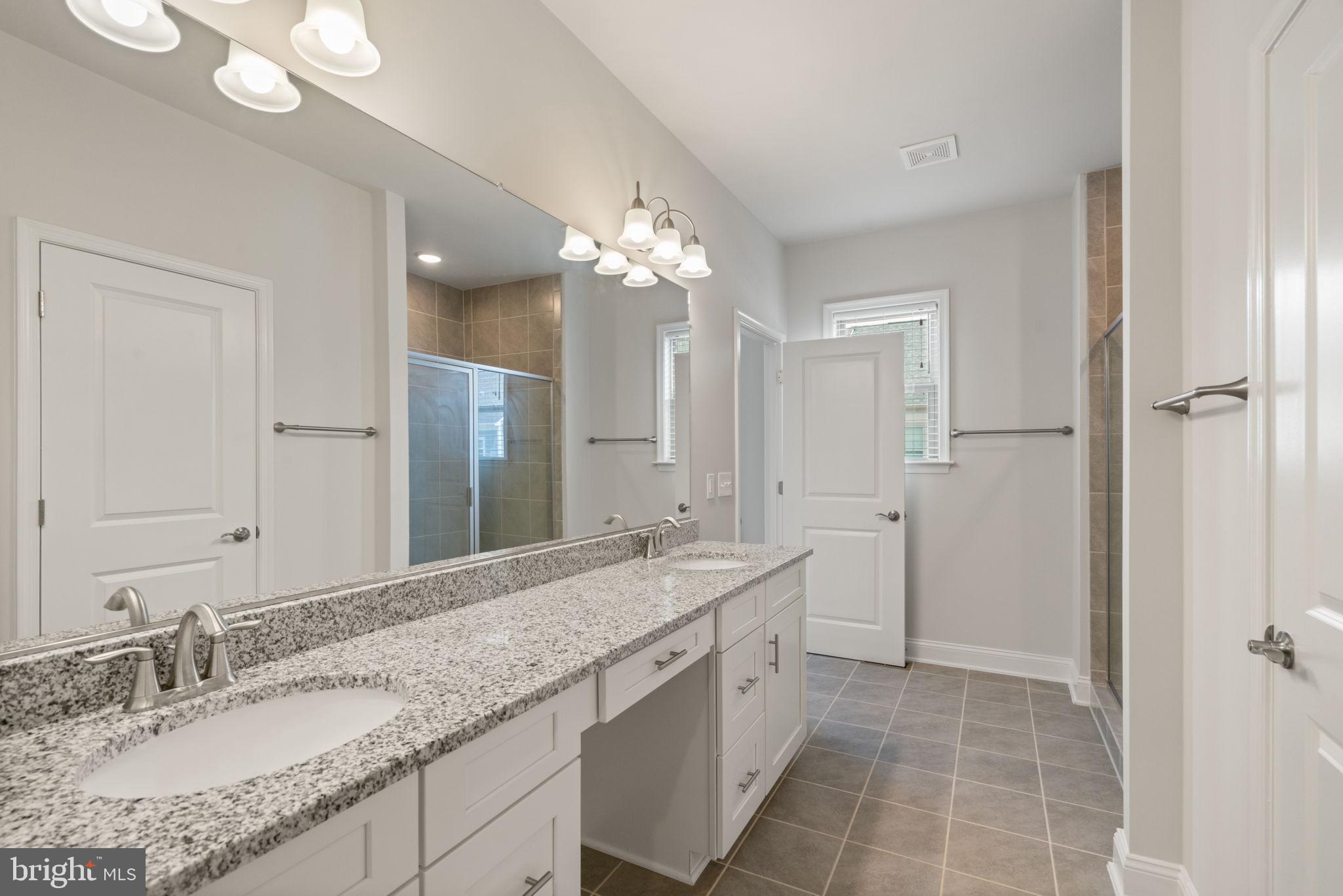 POTOMAC SHORES - Residential