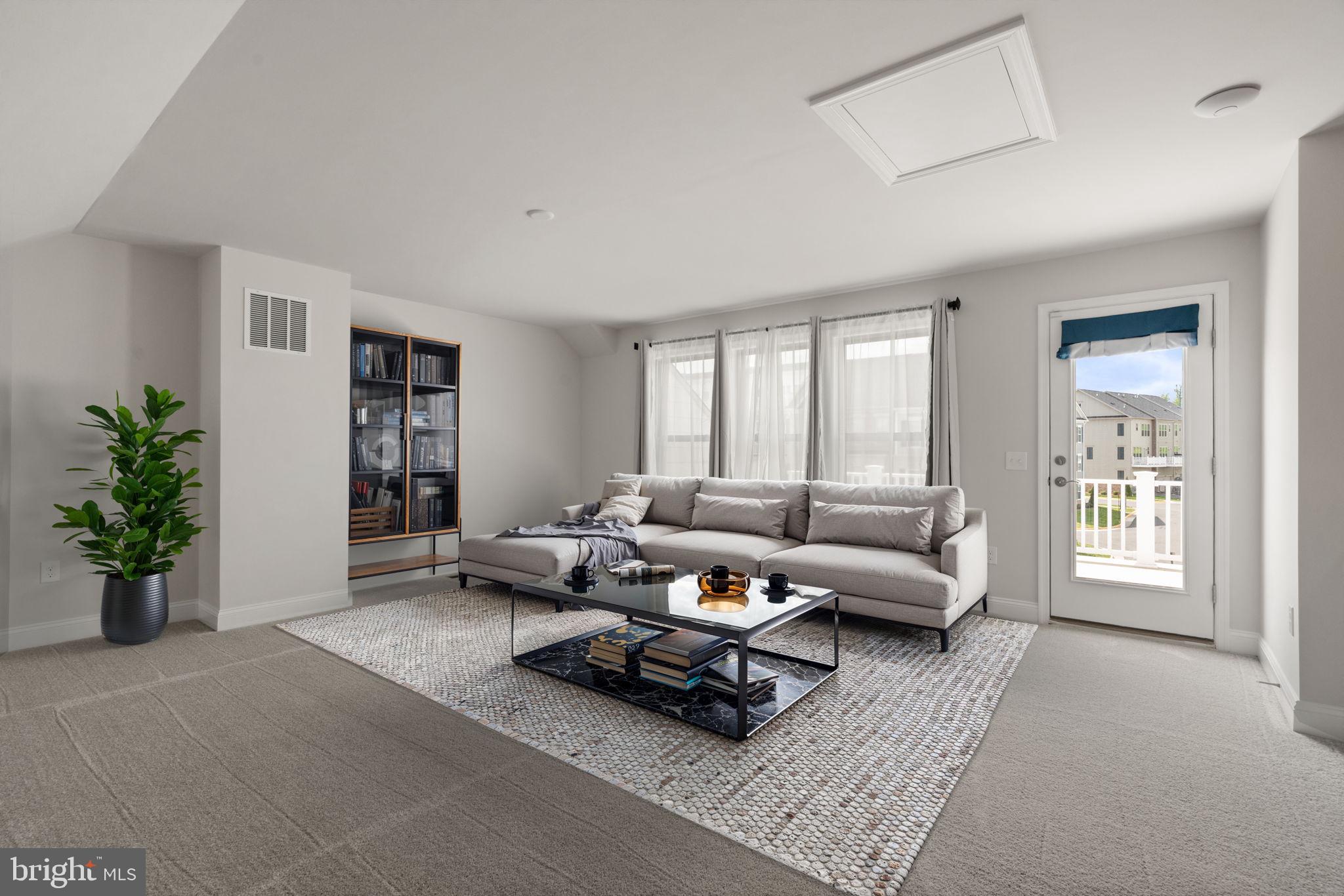 POTOMAC SHORES - Residential