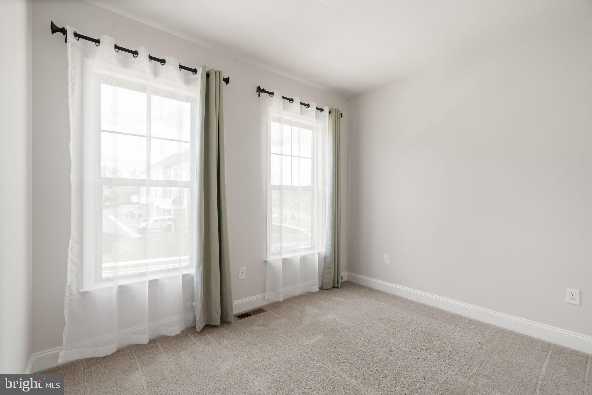 POTOMAC SHORES - Residential