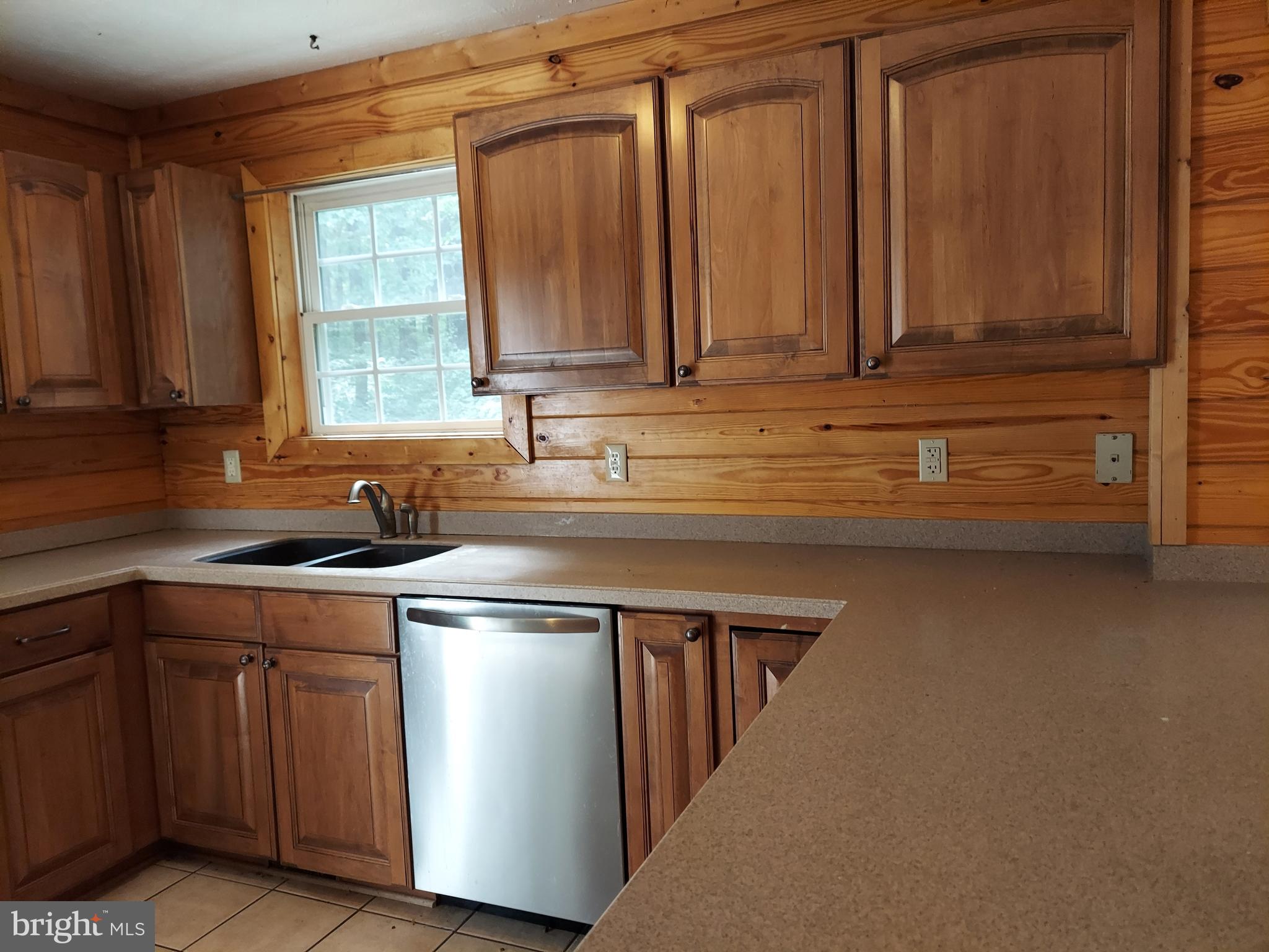 SHEN FARMS MT LAKE - Residential Lease