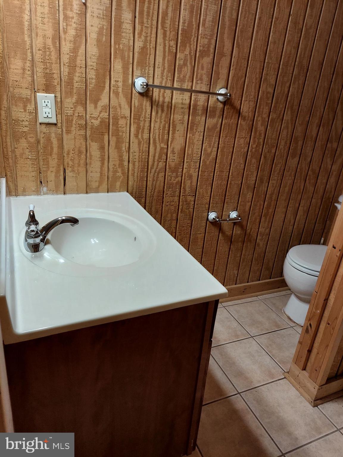 SHEN FARMS MT LAKE - Residential Lease