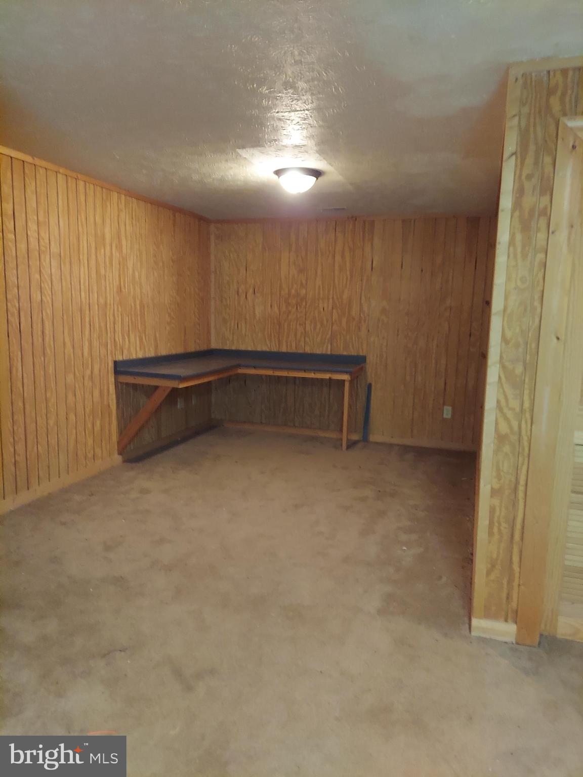 SHEN FARMS MT LAKE - Residential Lease