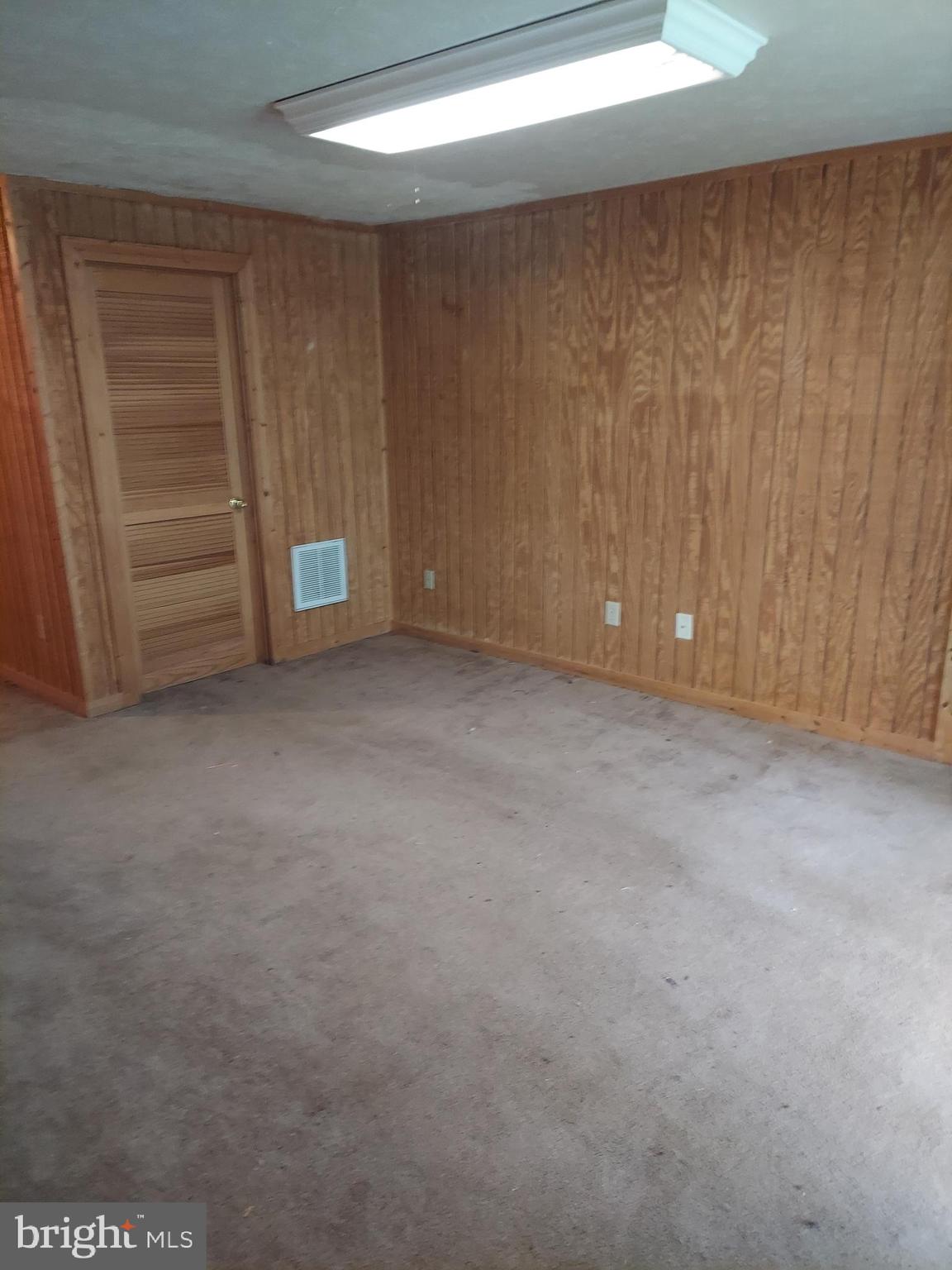 SHEN FARMS MT LAKE - Residential Lease