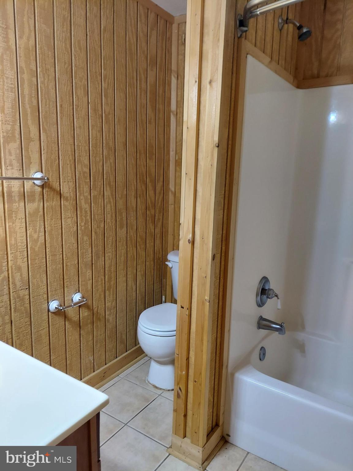 SHEN FARMS MT LAKE - Residential Lease