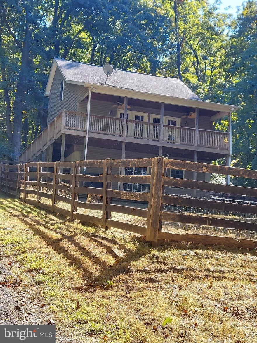 This is a 3-bedroom, 3-bathroom raised rancher at the end of a quiet, wooded cul-de-sac. With forced-air heating and central cooling, you will be comfortable throughout the seasons. There is plenty of wildlife to observe from the back deck and there is a nice patio off kitchen in the backyard. The home is also only ten minutes away from the river and public boat launches, as well as the community lakes and parks. This one will appeal to everyone, the decks have ceiling fans to enjoy your evening! Weekend getaway or full time year round living, guests will be delighted always of the quiet back to nature feel of this amazing, polished wood home!