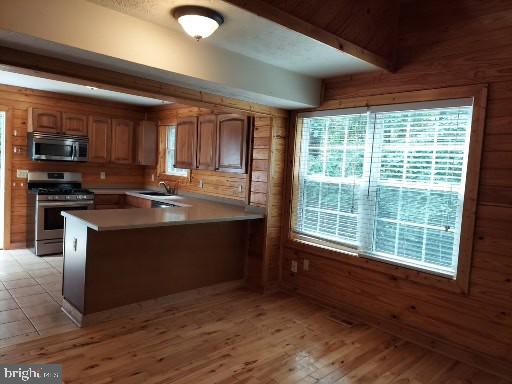 SHEN FARMS MT LAKE - Residential Lease