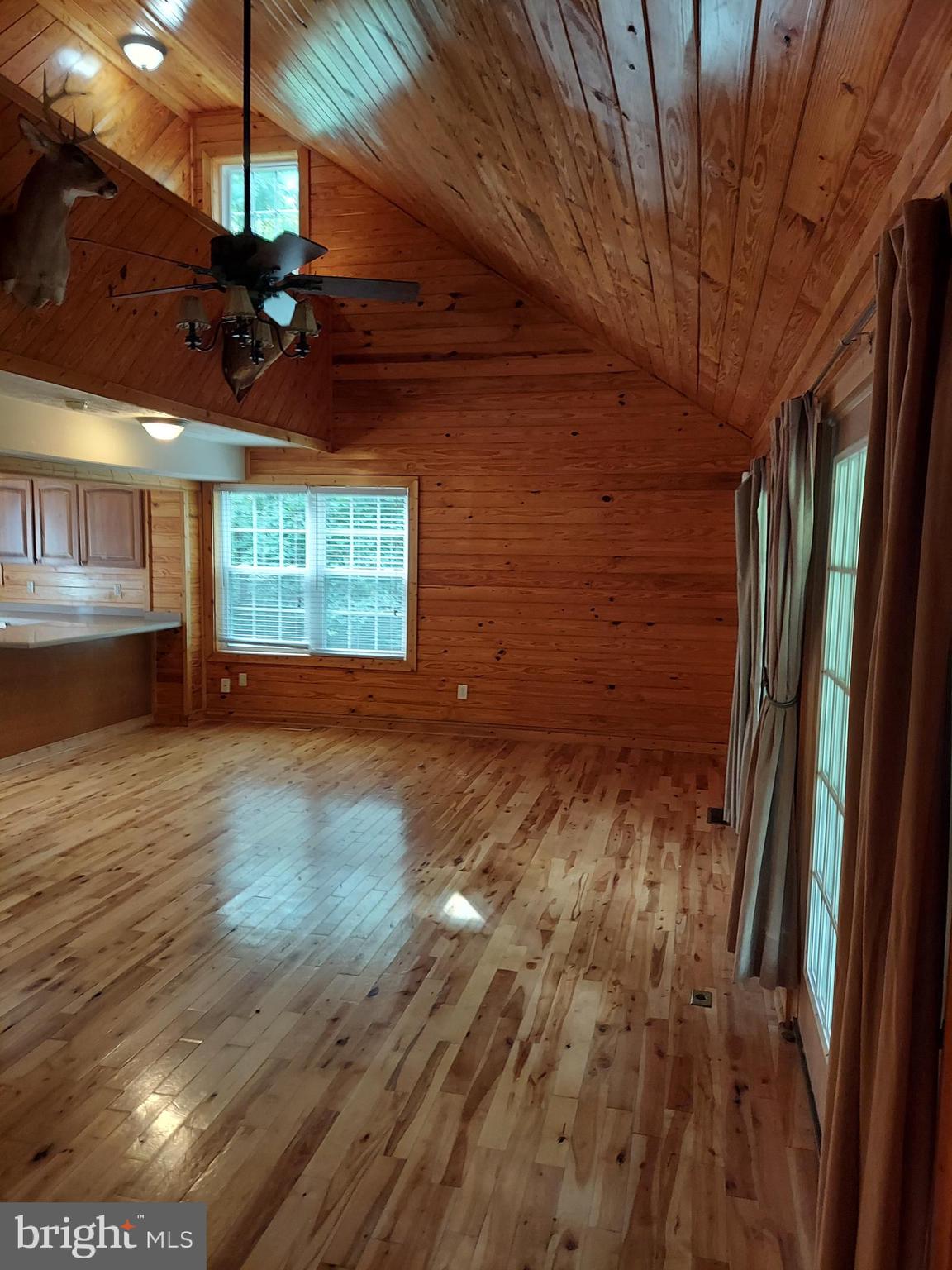 SHEN FARMS MT LAKE - Residential Lease