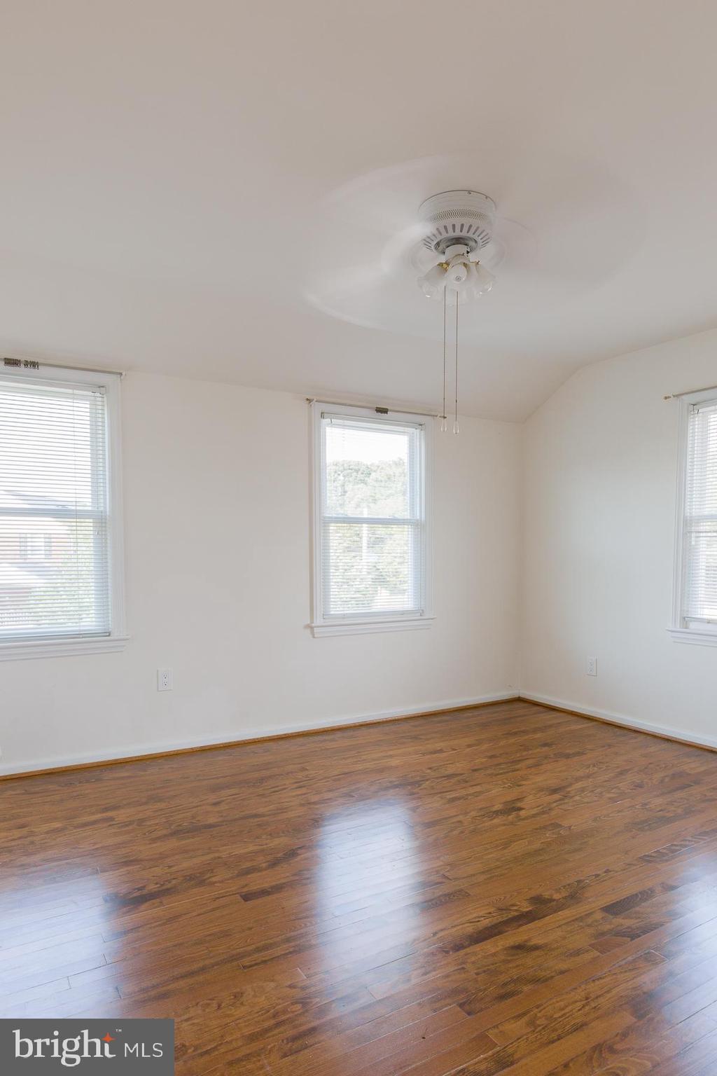 JEFFERSON MANOR - Residential Lease