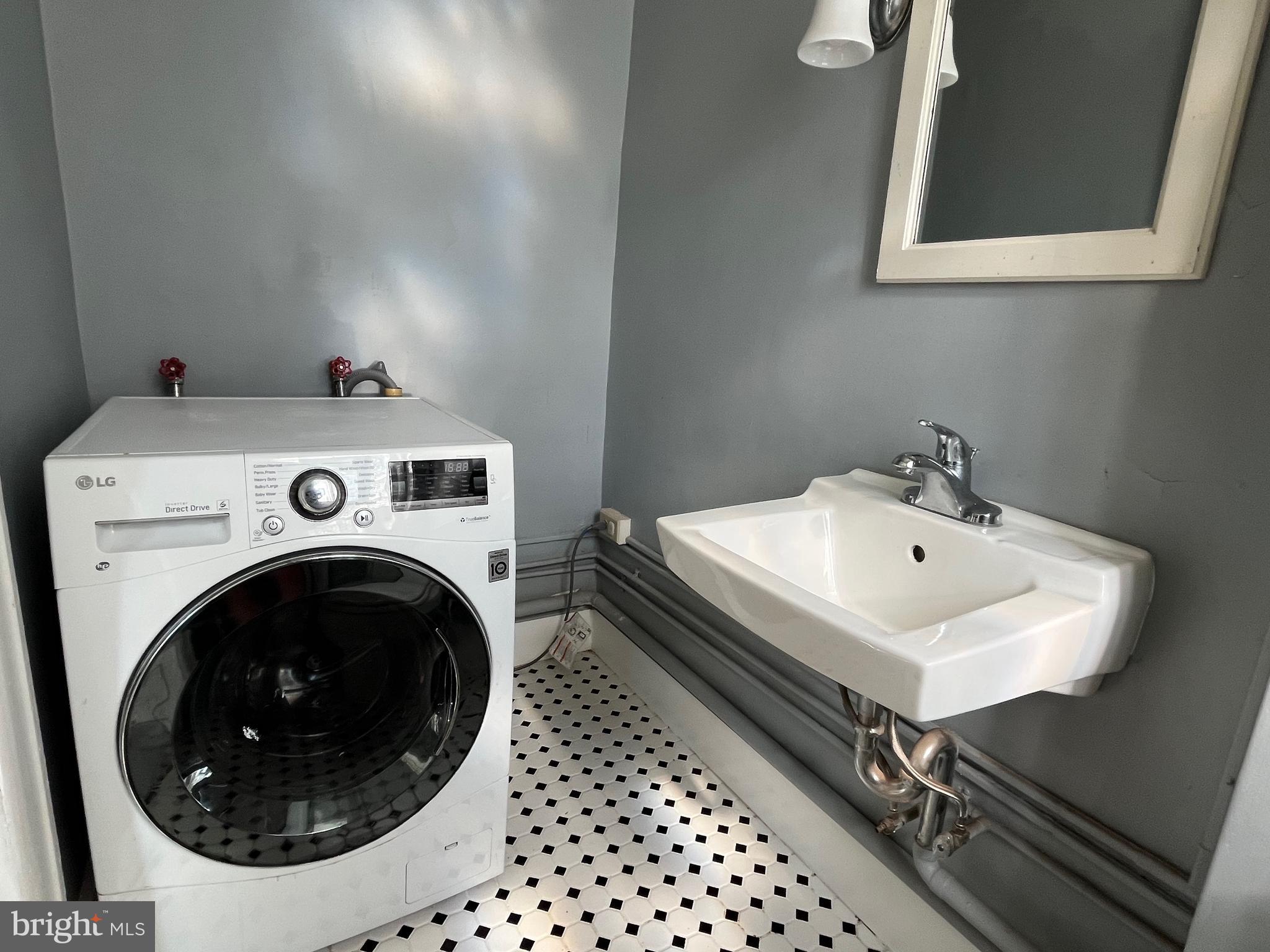 GERMANTOWN - Residential