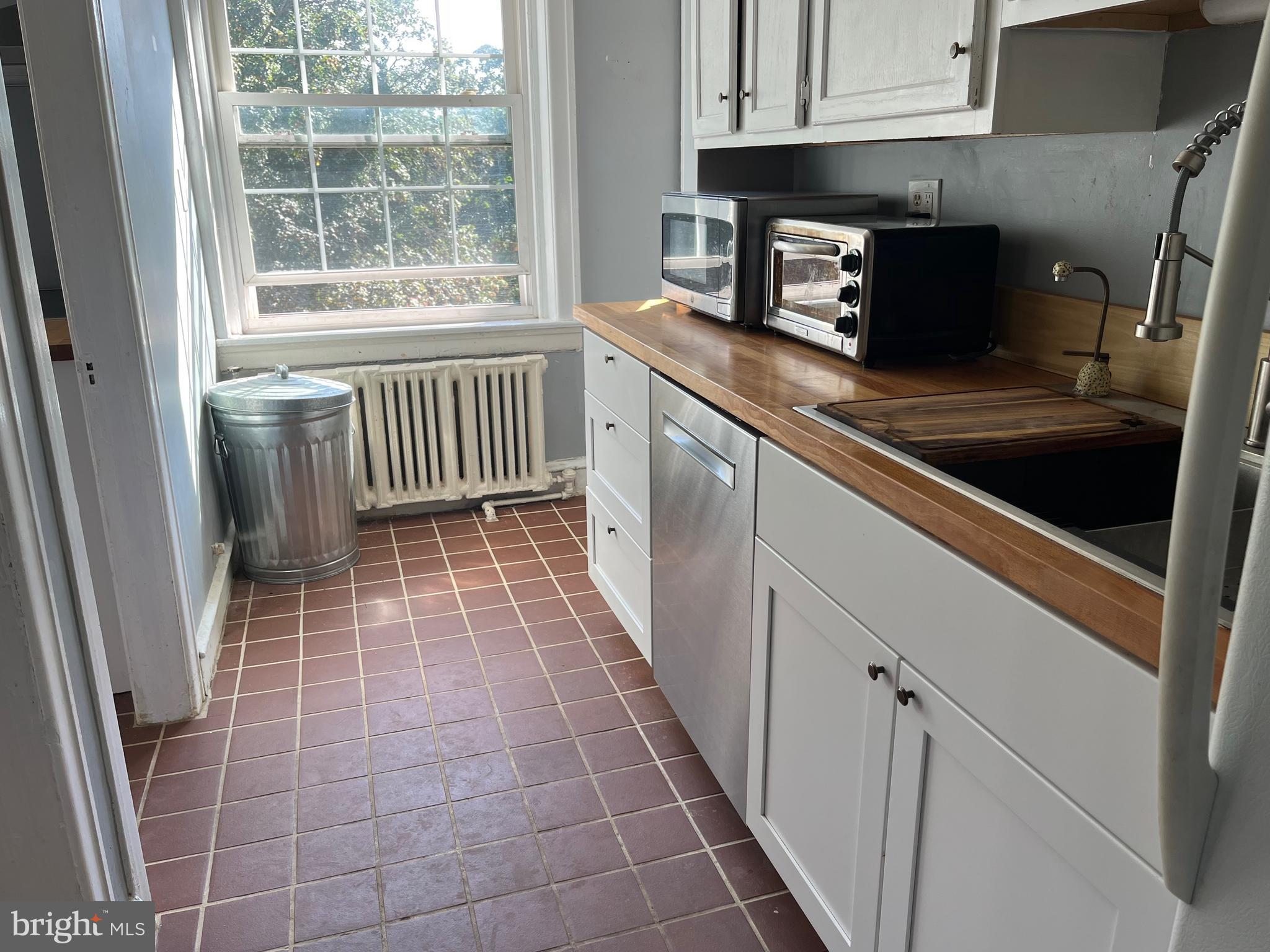 GERMANTOWN - Residential