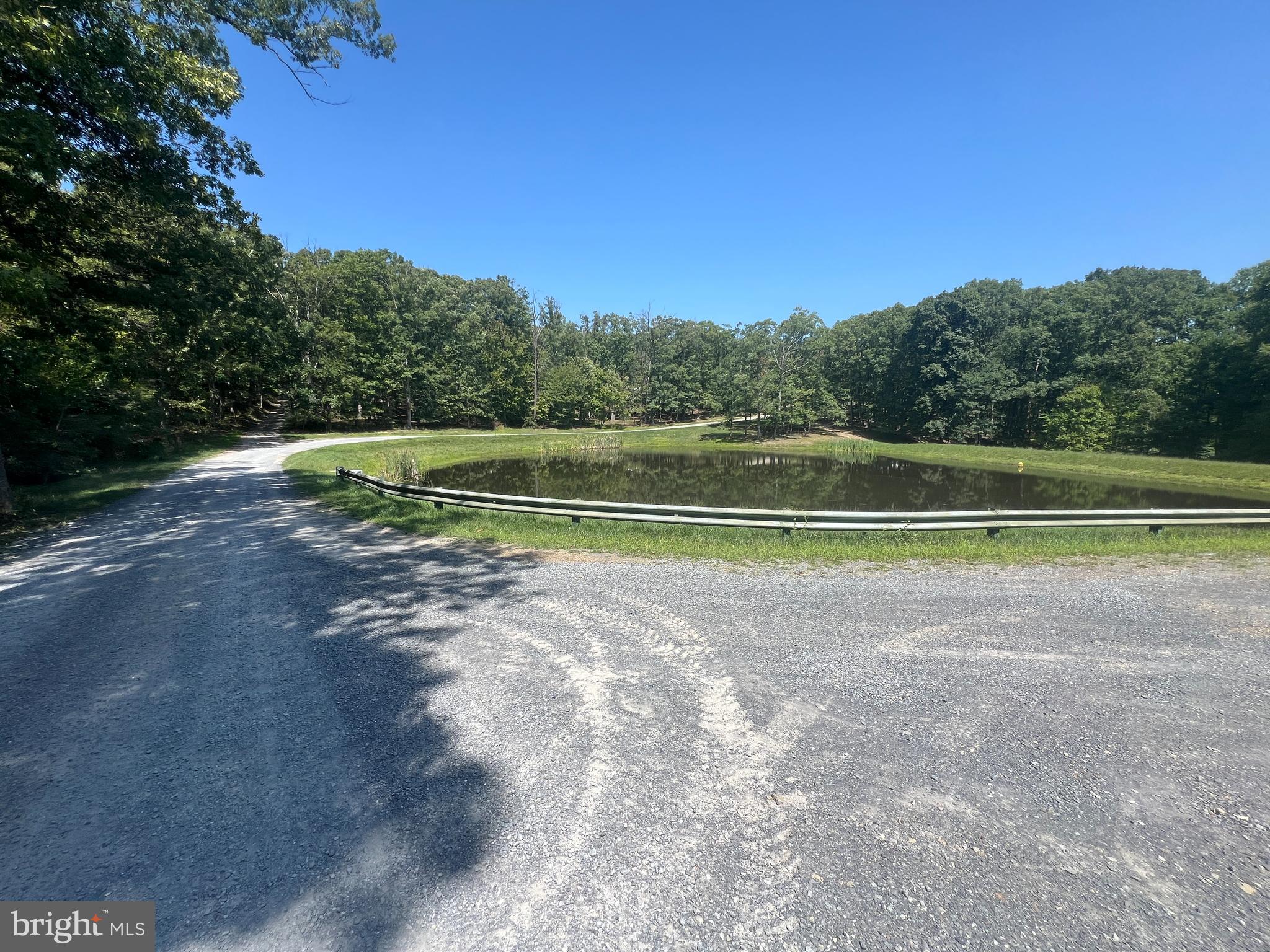 TWIN LAKES EAST - Land