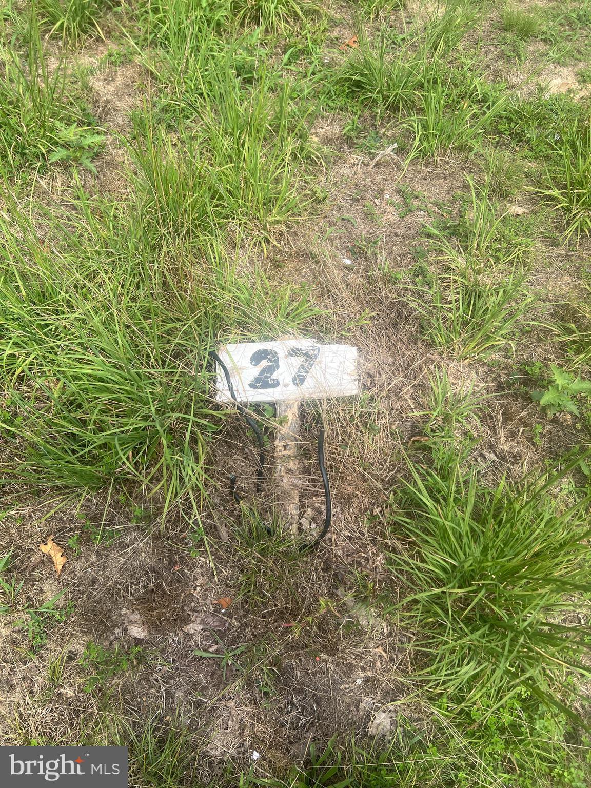 TWIN LAKES EAST - Land