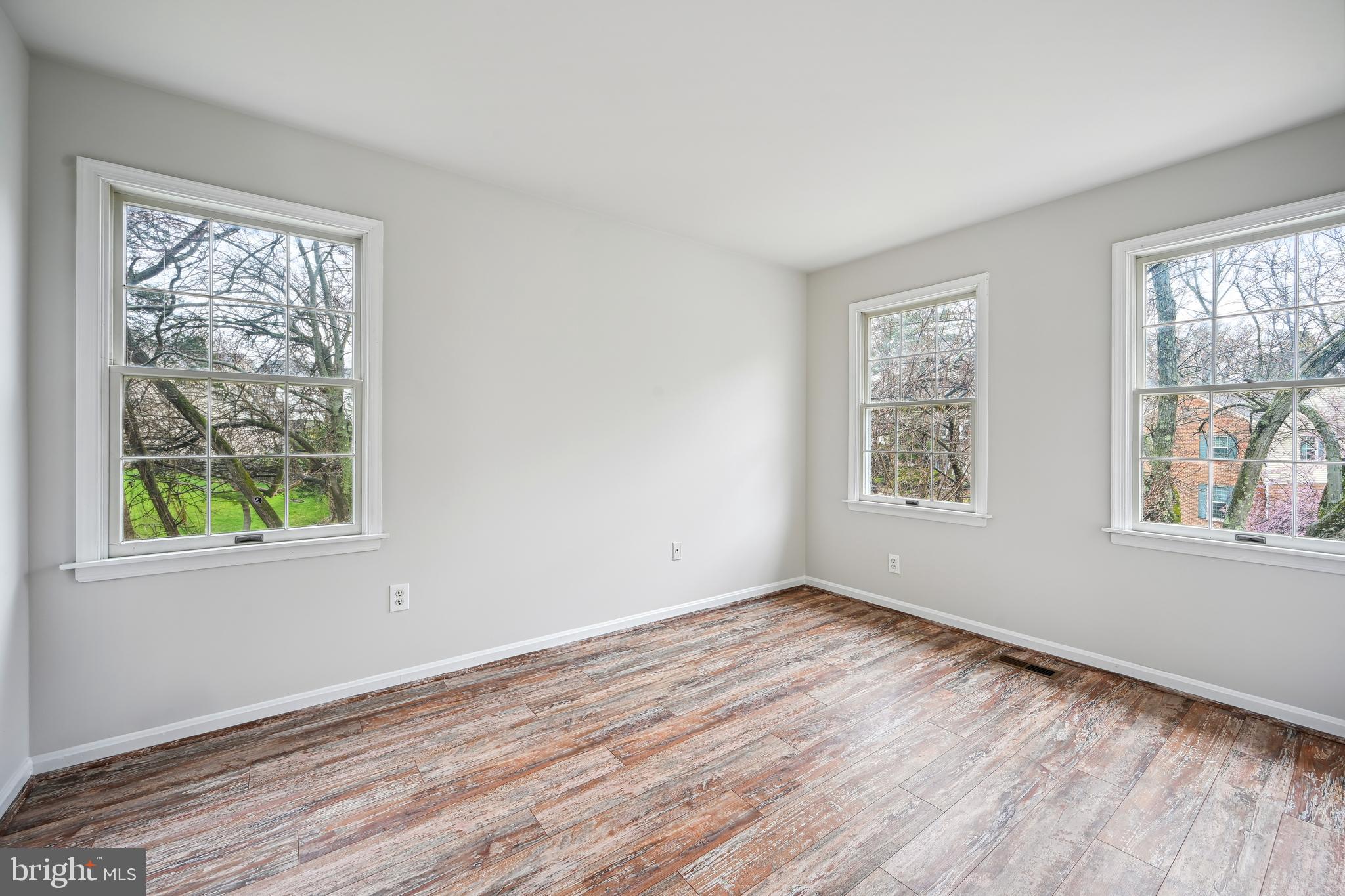 BEL PRE MANOR - Residential