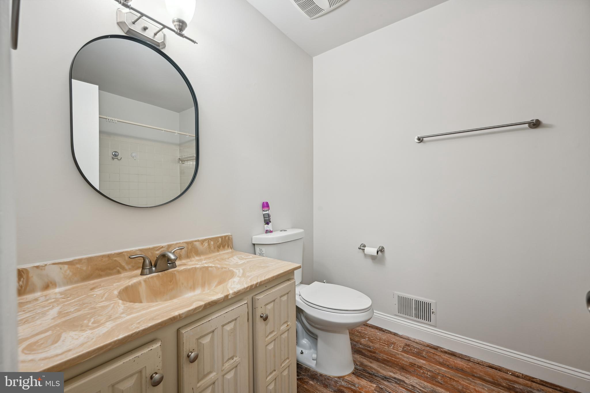 BEL PRE MANOR - Residential