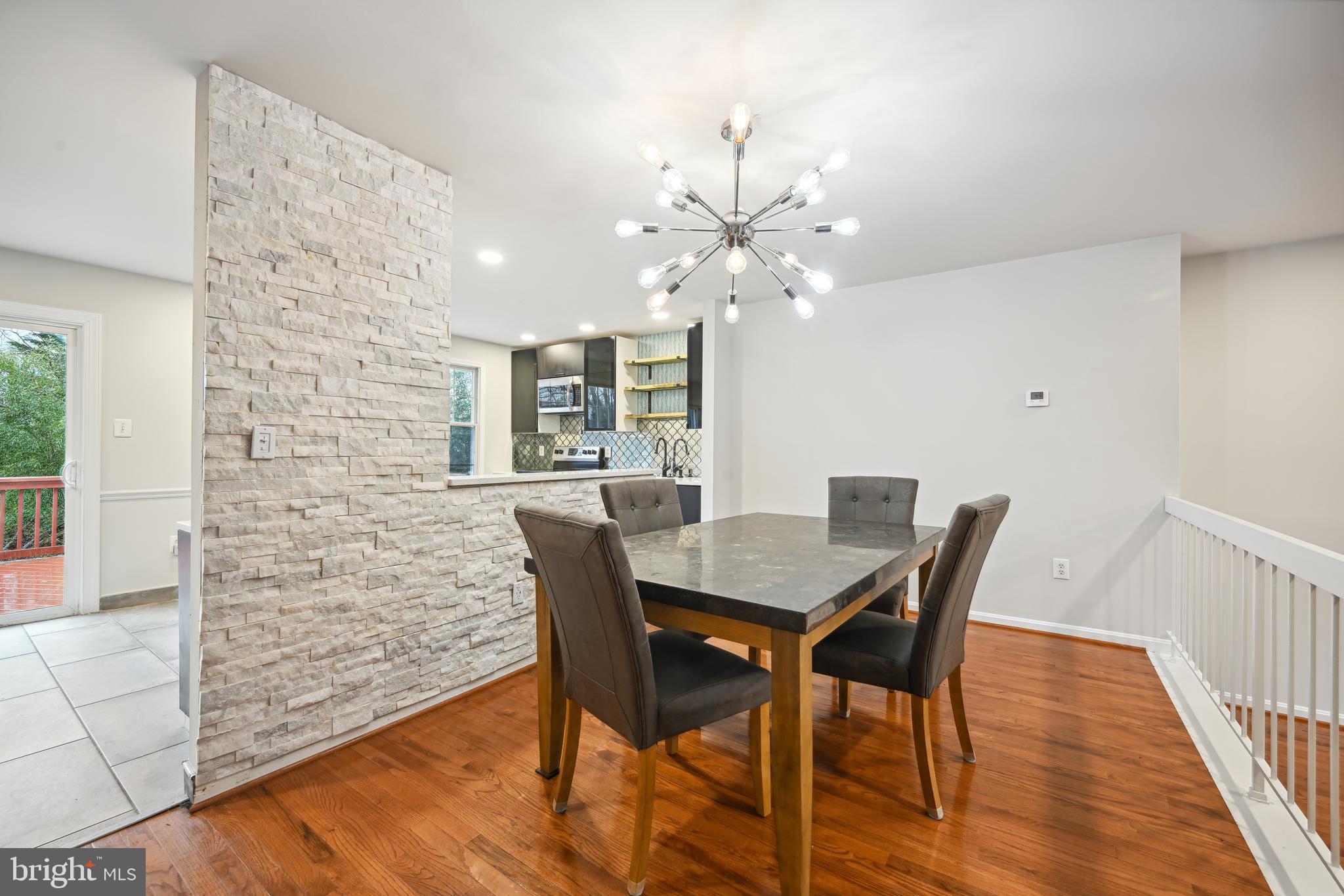 BEL PRE MANOR - Residential