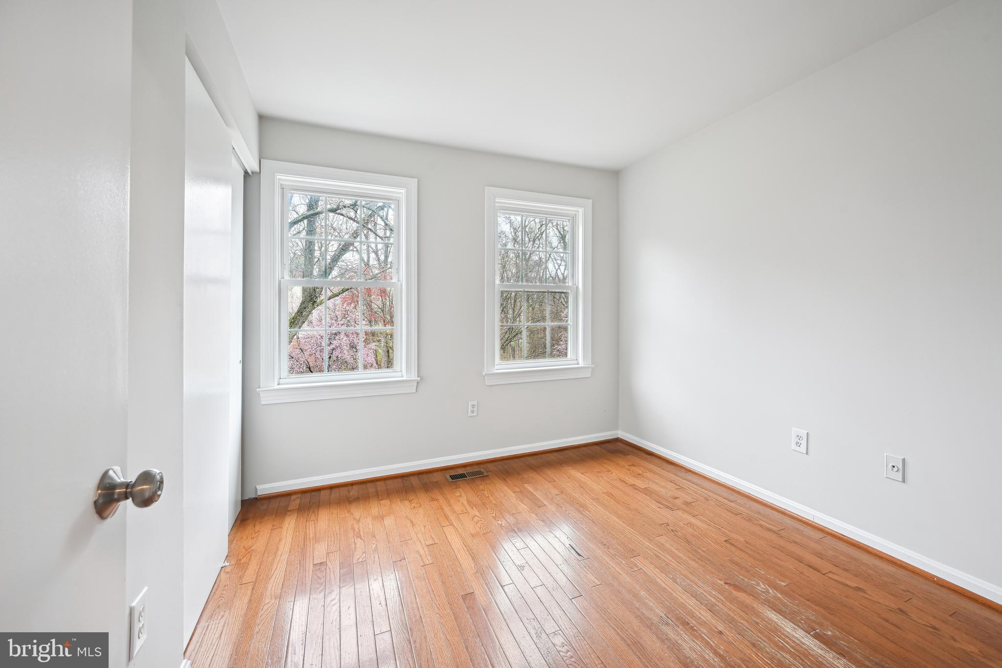 BEL PRE MANOR - Residential