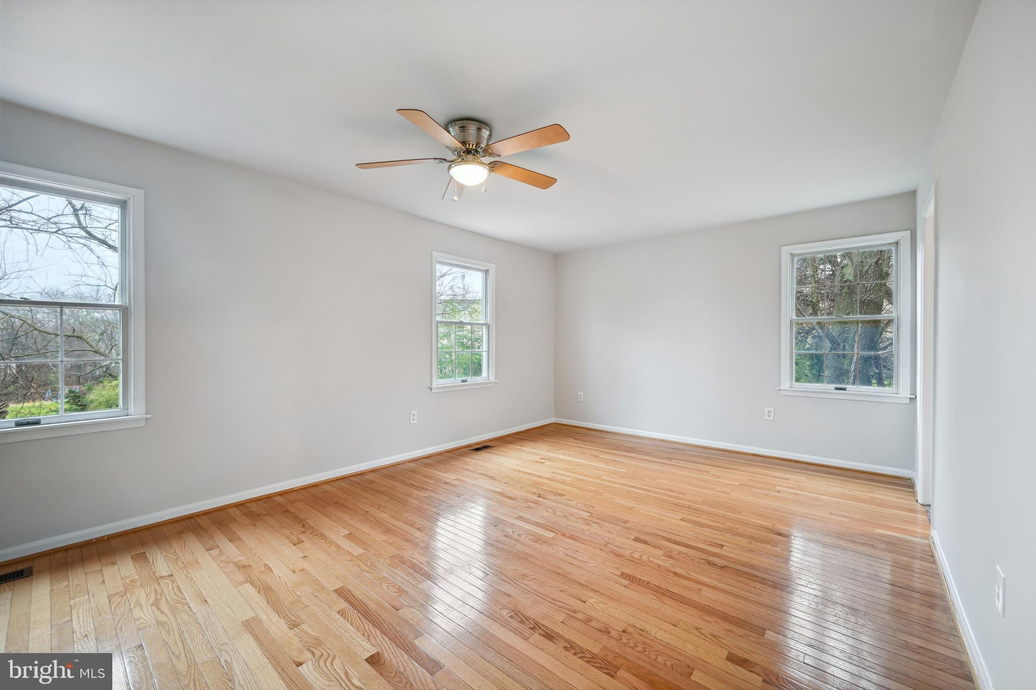 BEL PRE MANOR - Residential