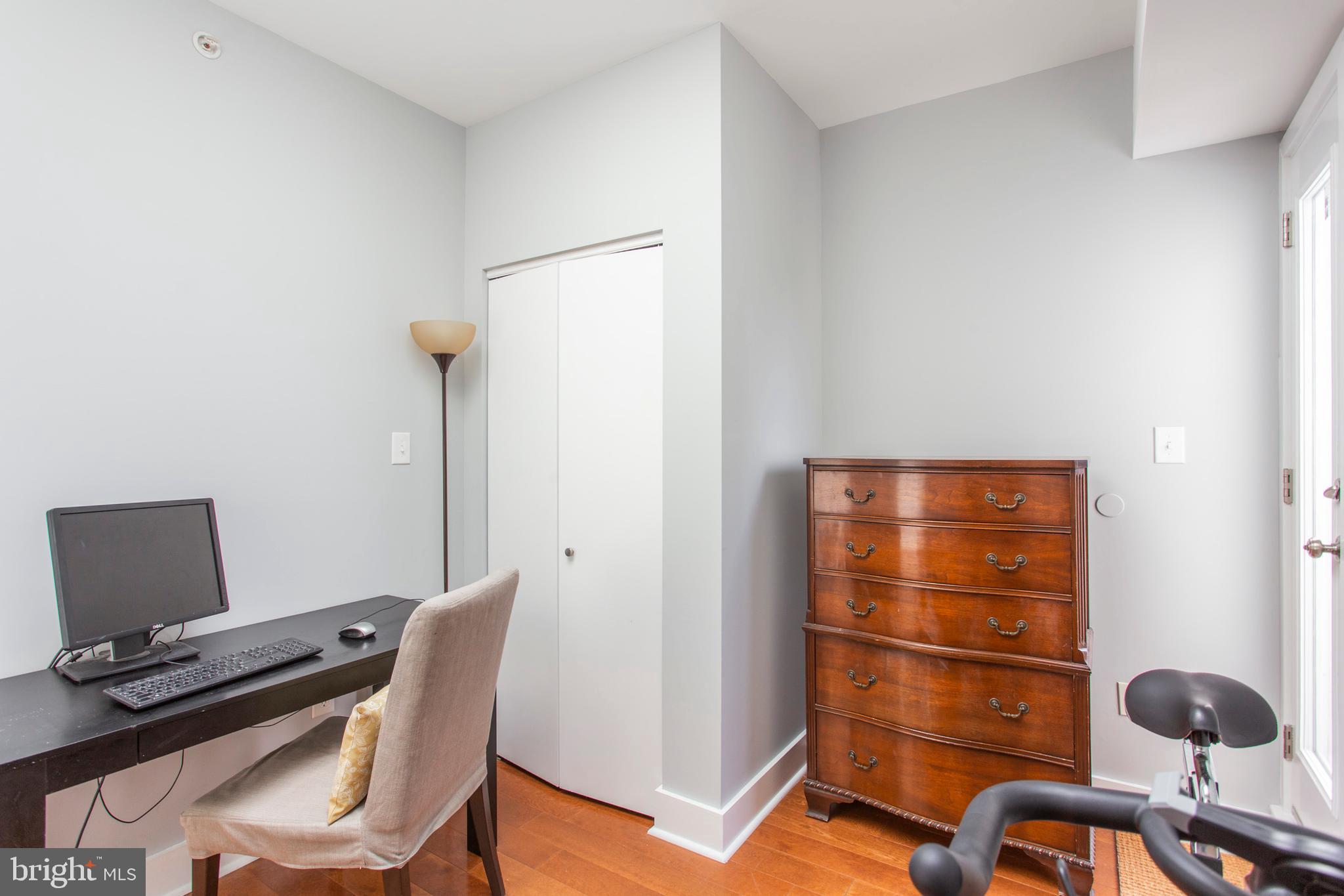 GRADUATE HOSPITAL - Residential