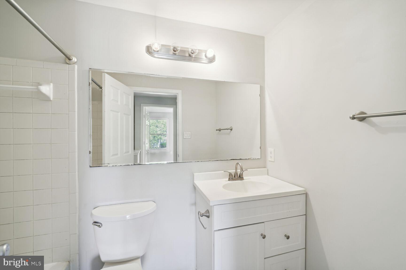 HAMPSHIRE - Residential